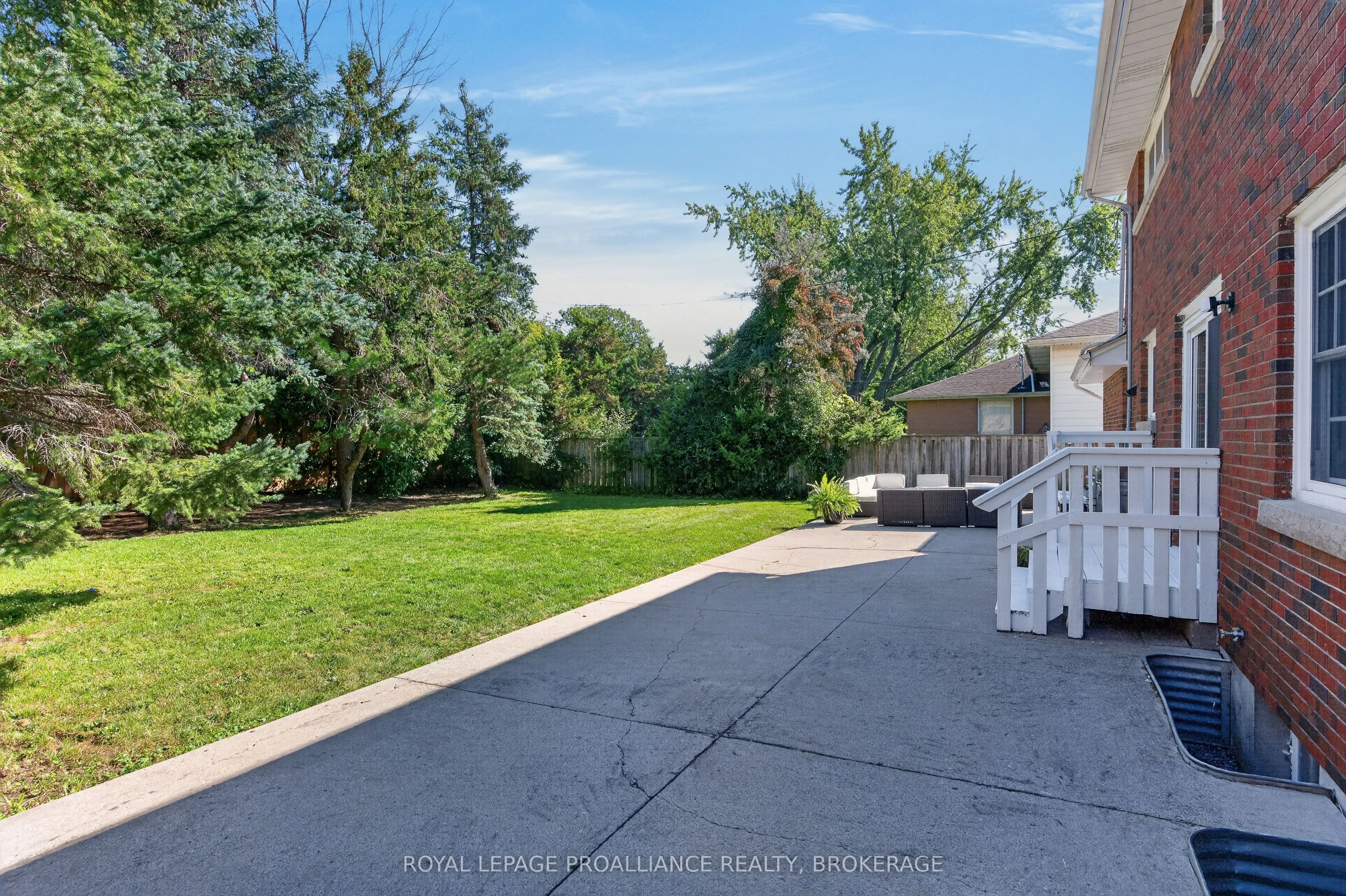 289 Avenue Road