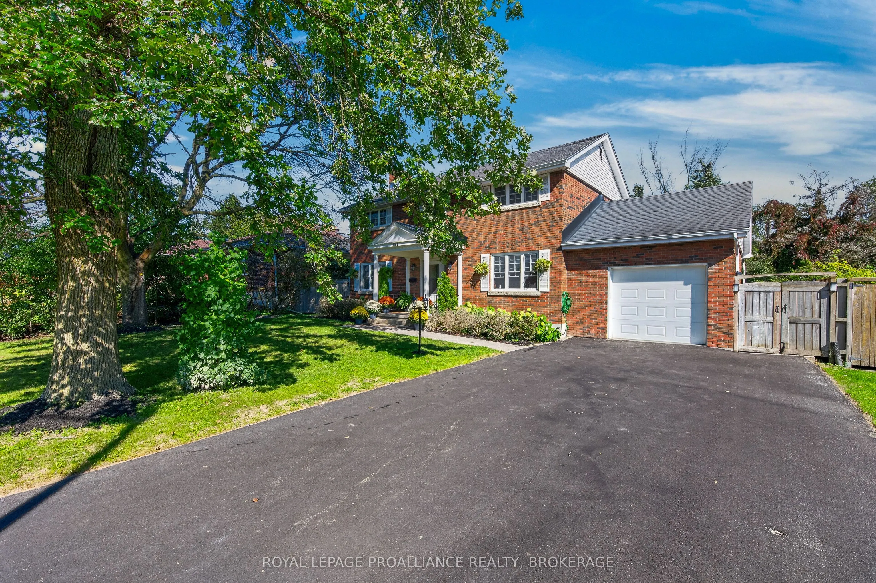289 Avenue Road