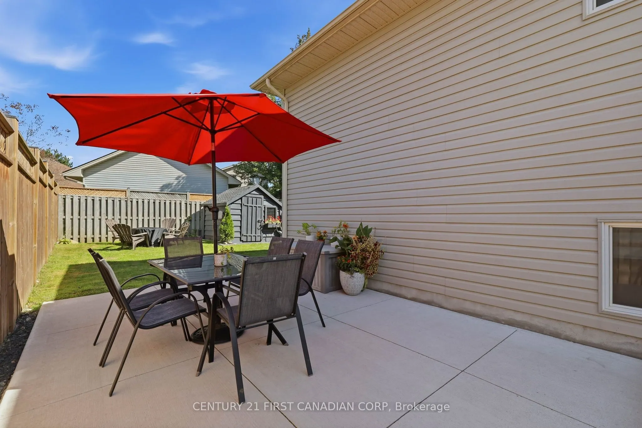 546 Talltree Crescent