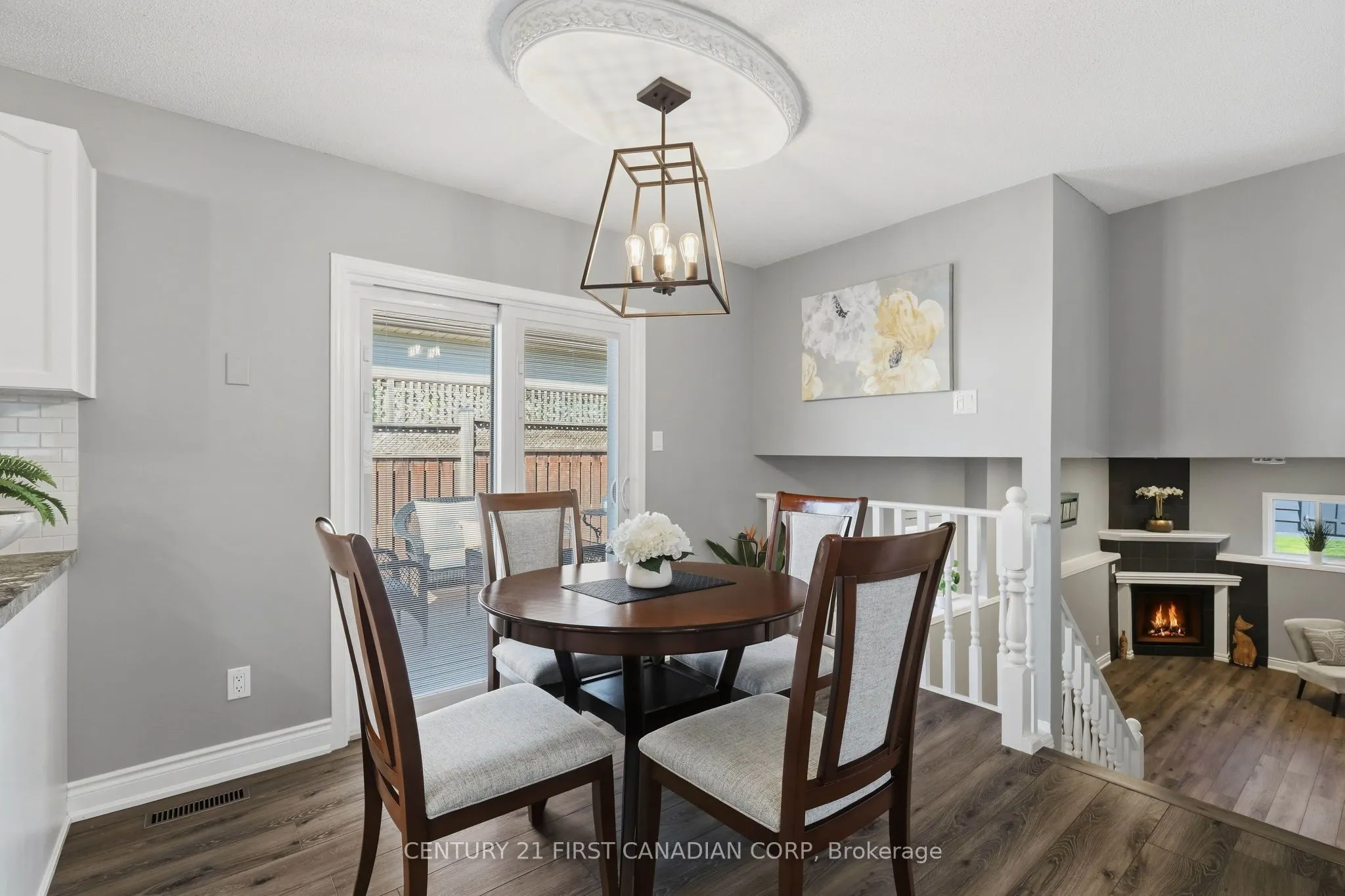 546 Talltree Crescent