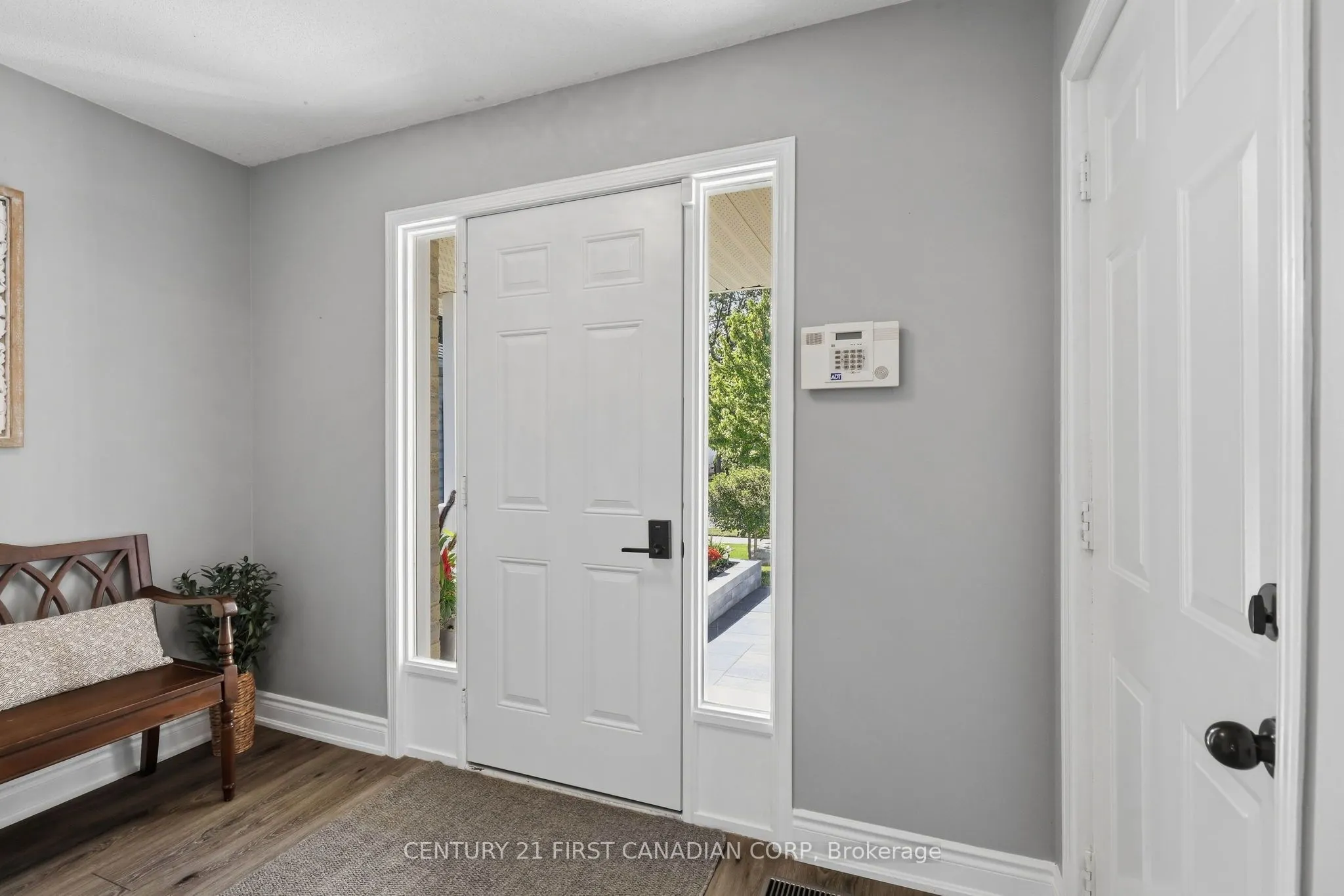 546 Talltree Crescent