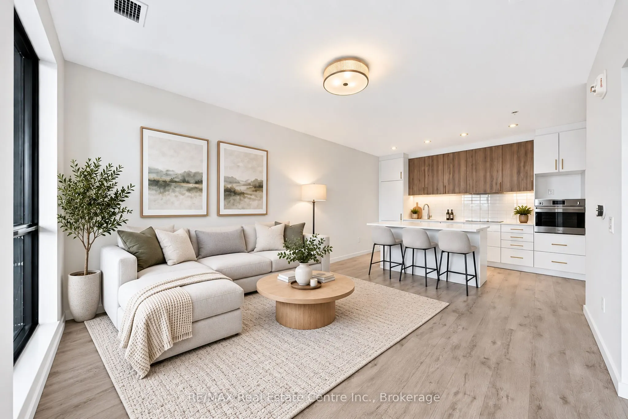 181 King Street S #1607