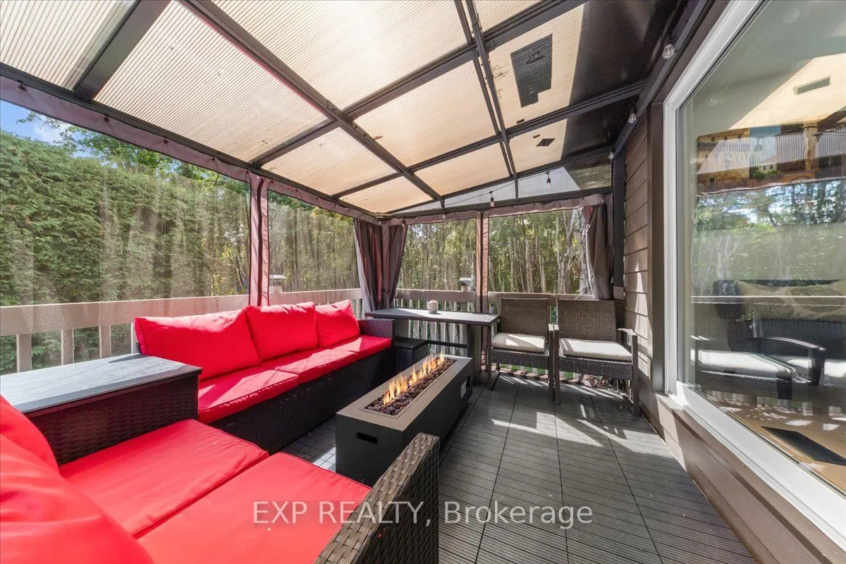 5466 Edgewater Drive
