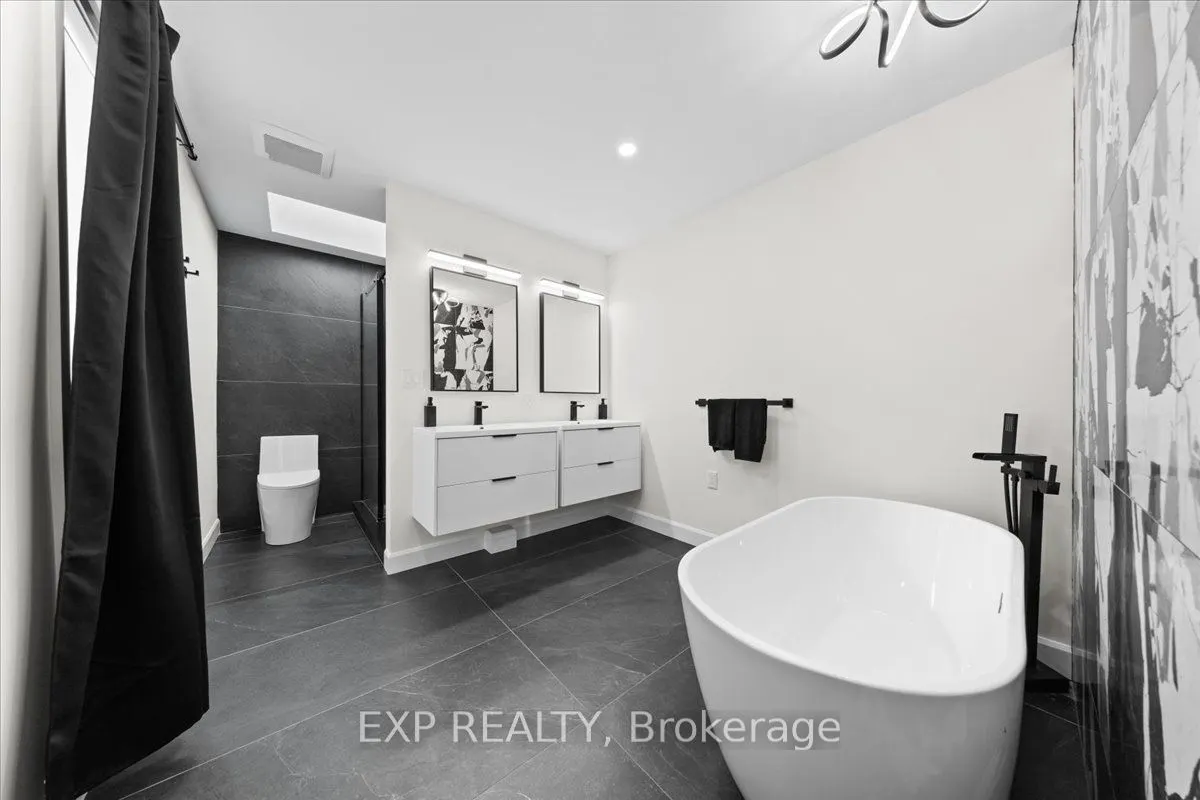 5466 Edgewater Drive
