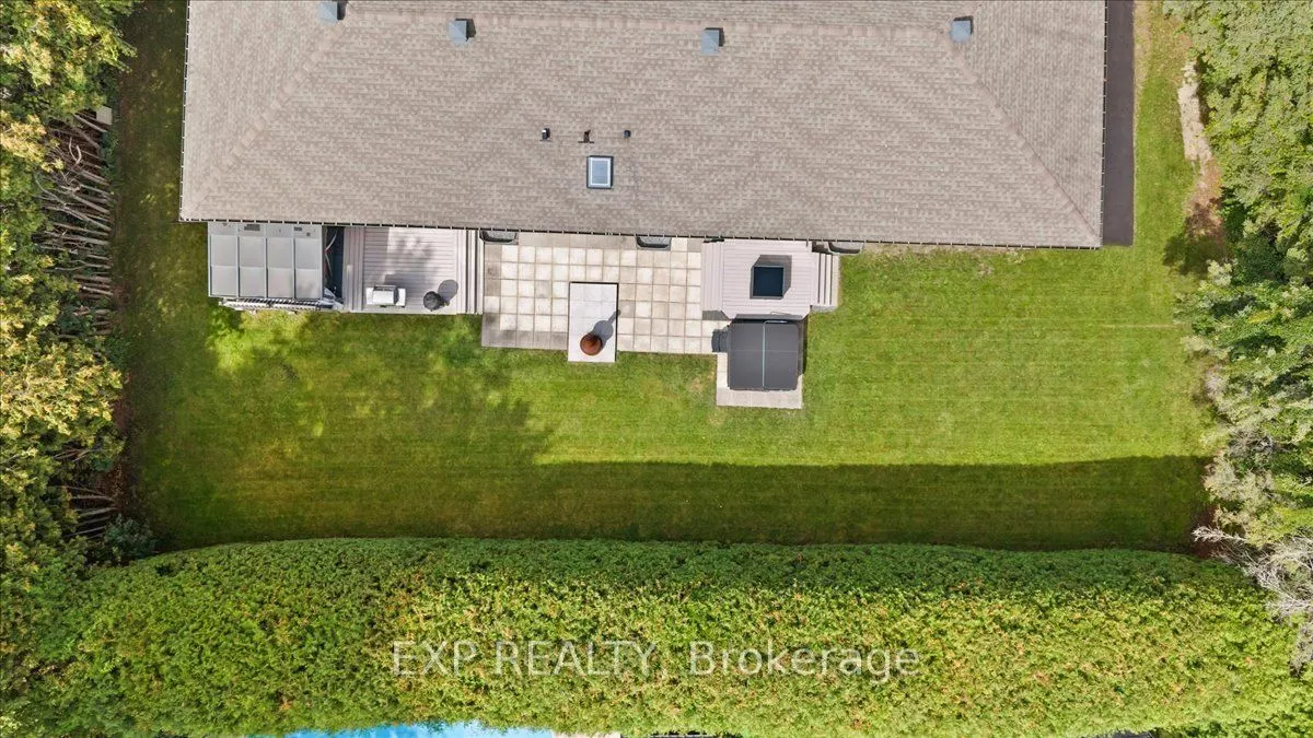 5466 Edgewater Drive