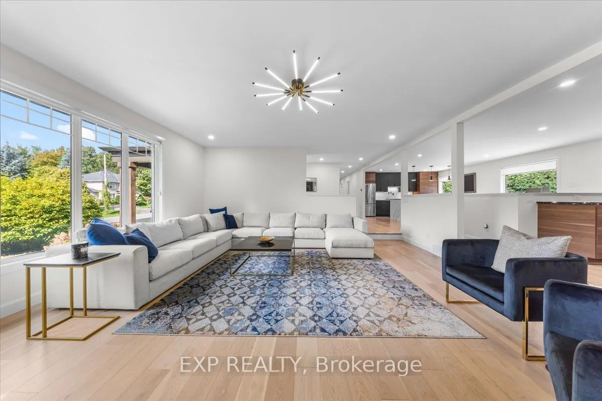 5466 Edgewater Drive