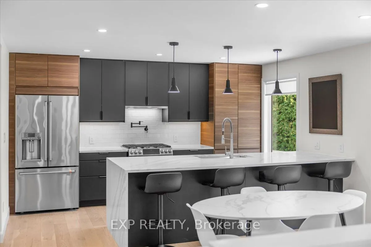 5466 Edgewater Drive