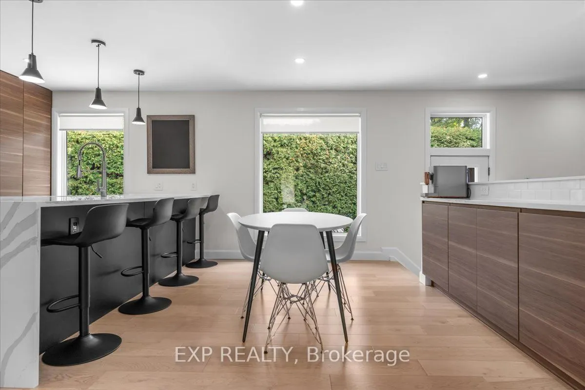 5466 Edgewater Drive