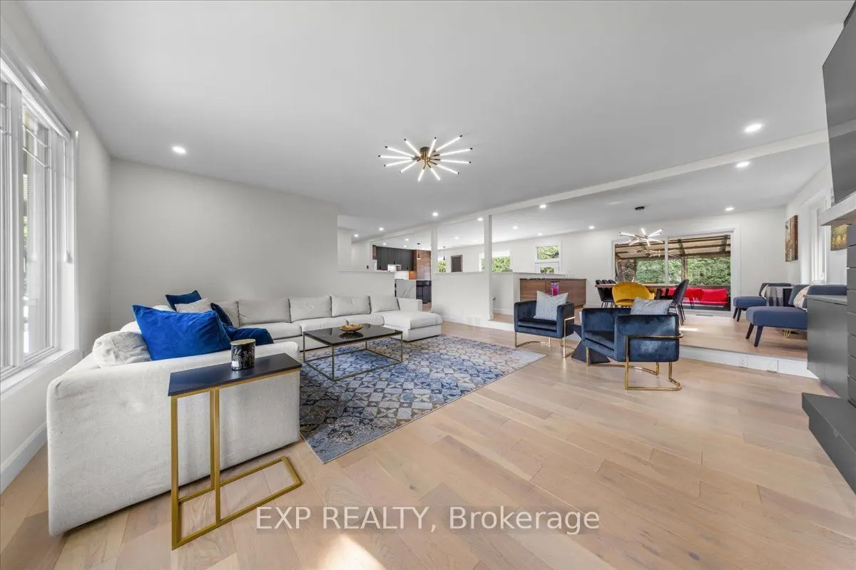 5466 Edgewater Drive