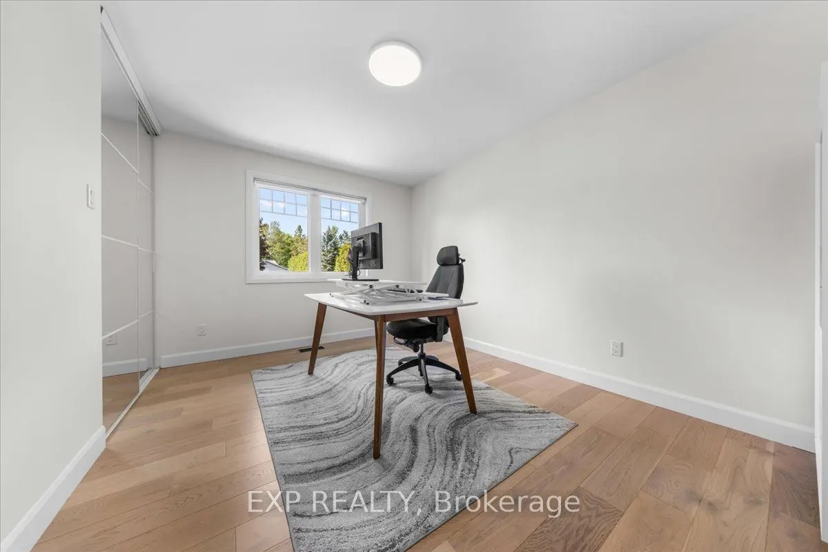 5466 Edgewater Drive