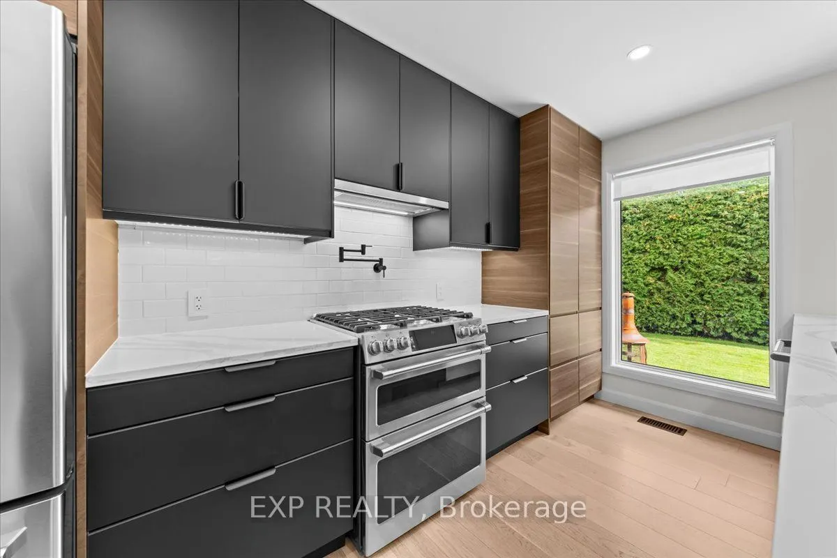 5466 Edgewater Drive