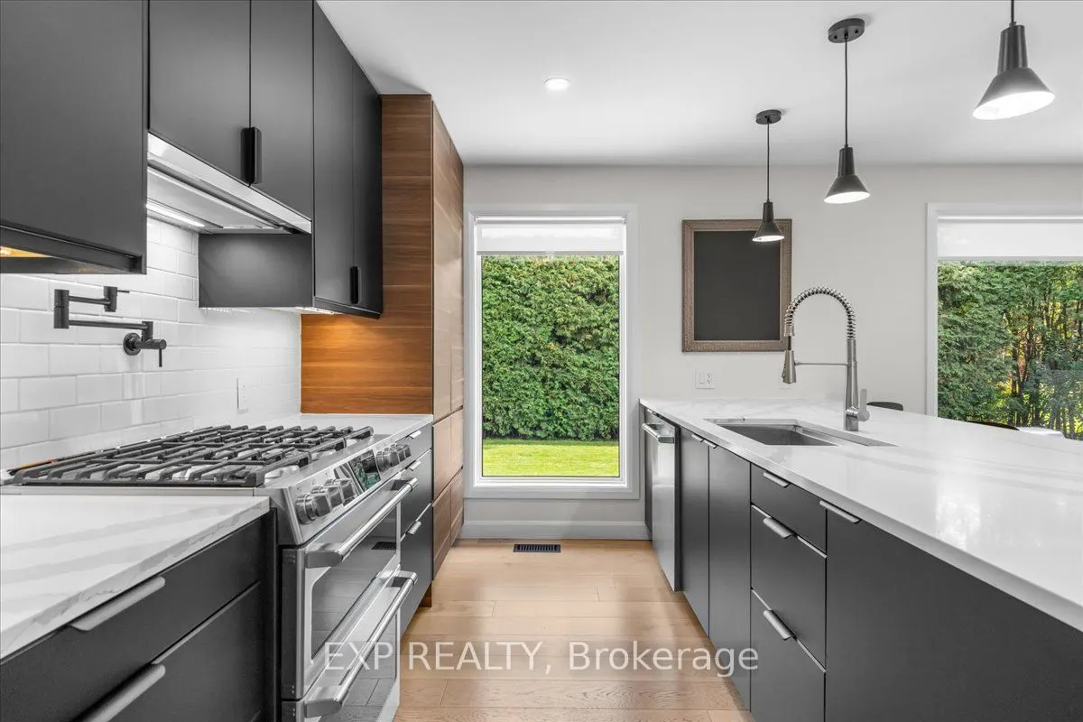 5466 Edgewater Drive