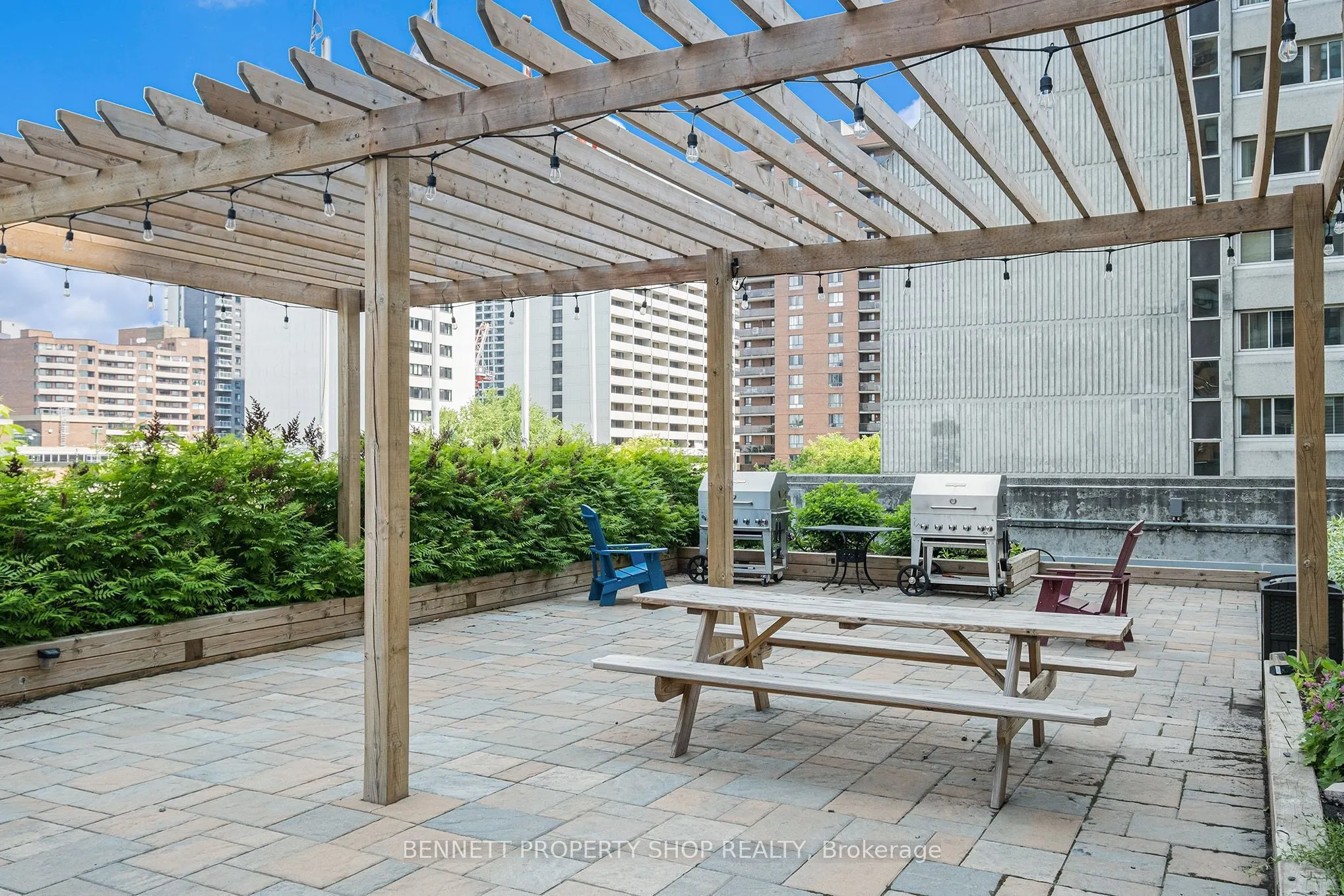 530 Laurier Avenue W #903