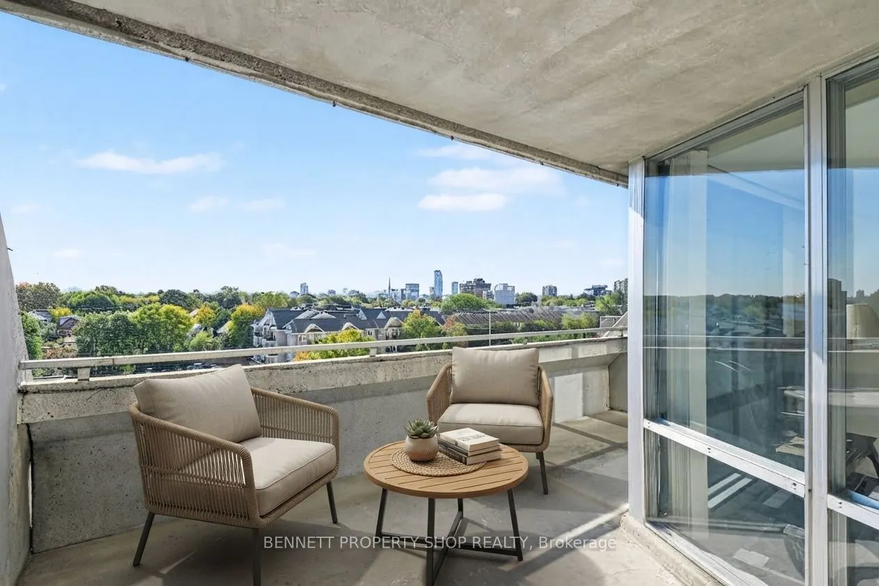 530 Laurier Avenue W #903