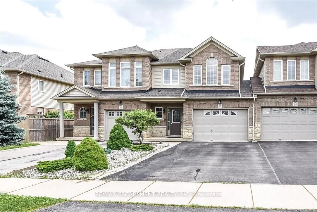 37 Cornerstone Drive