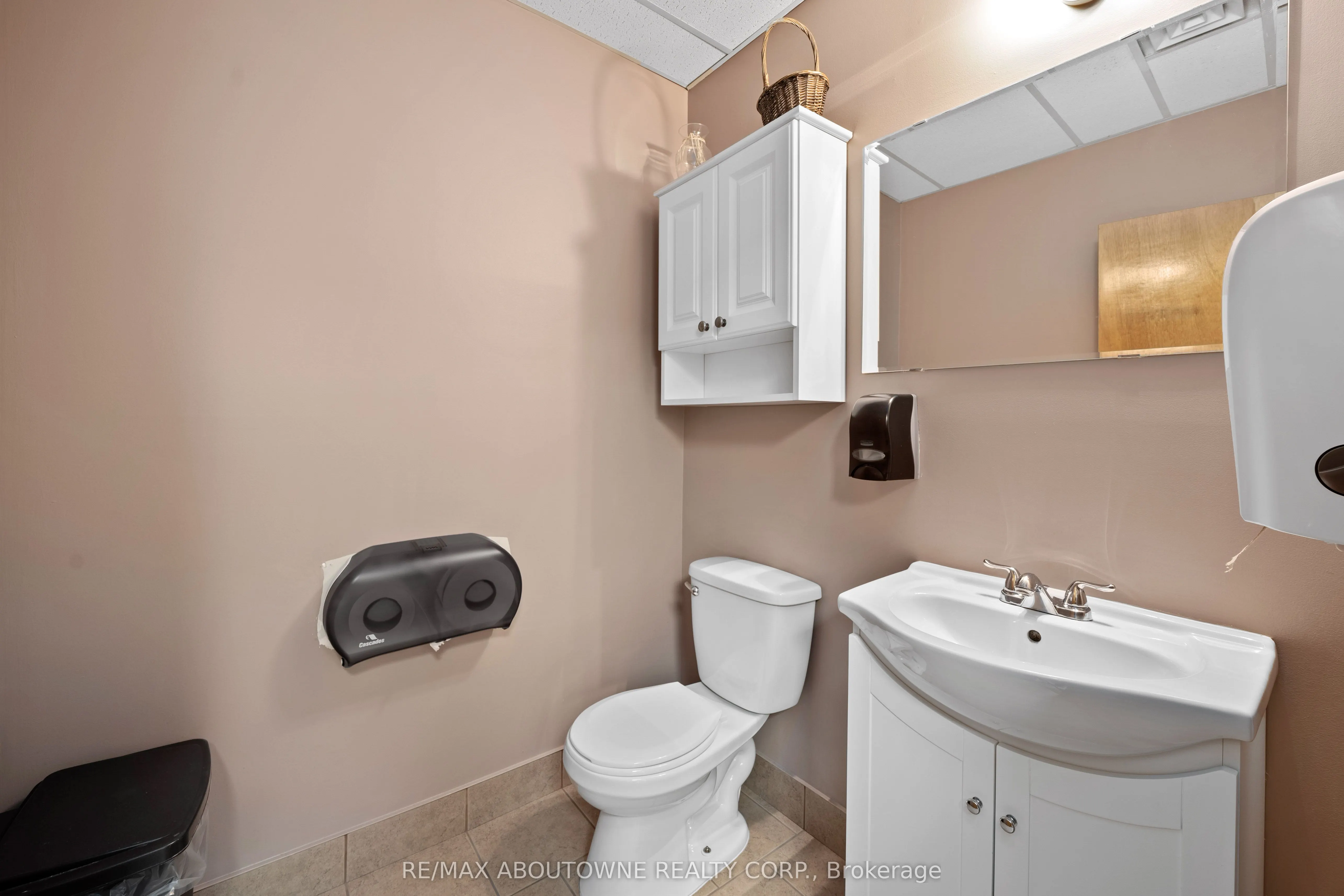 54 Dundas Street E #2