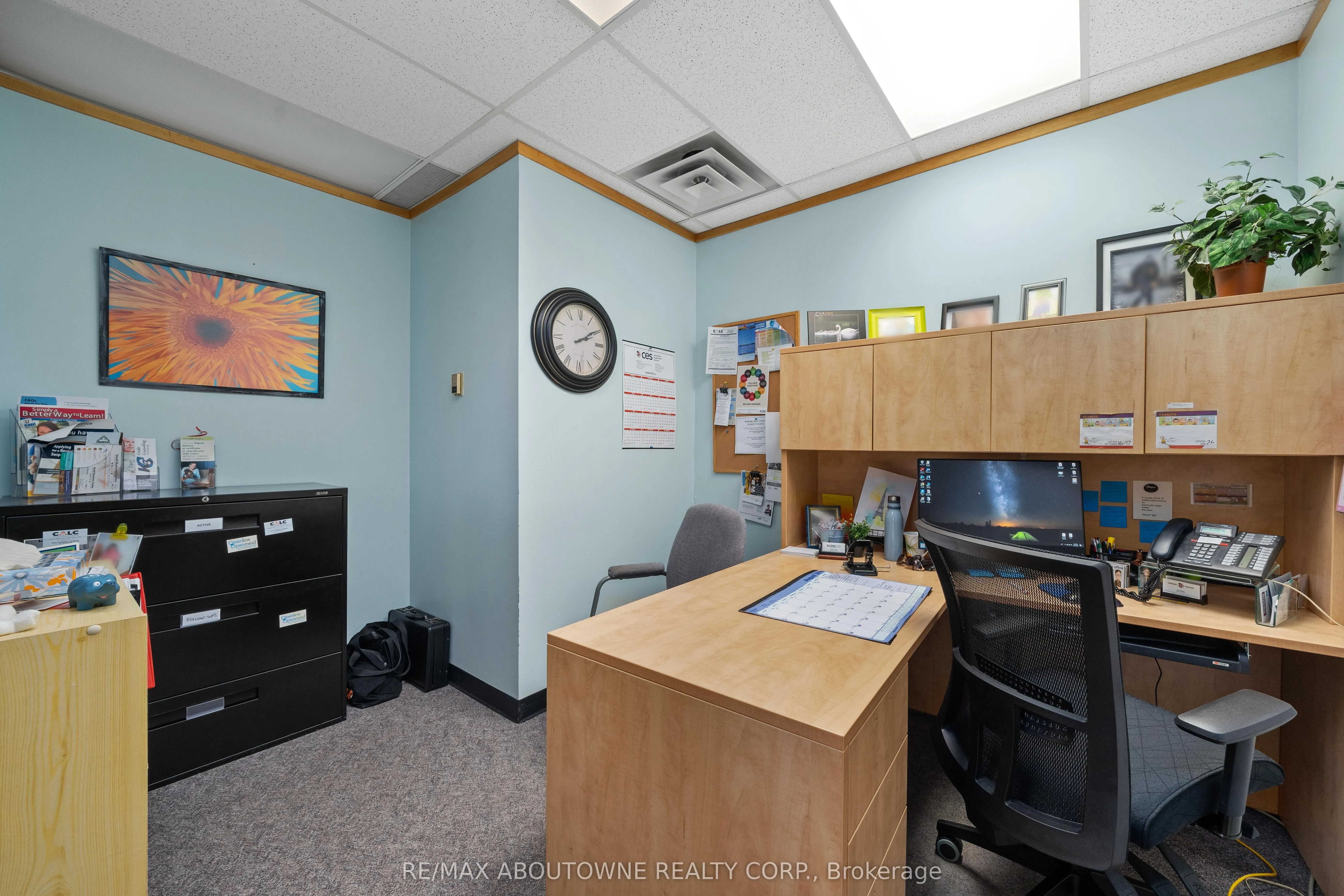 54 Dundas Street E #2