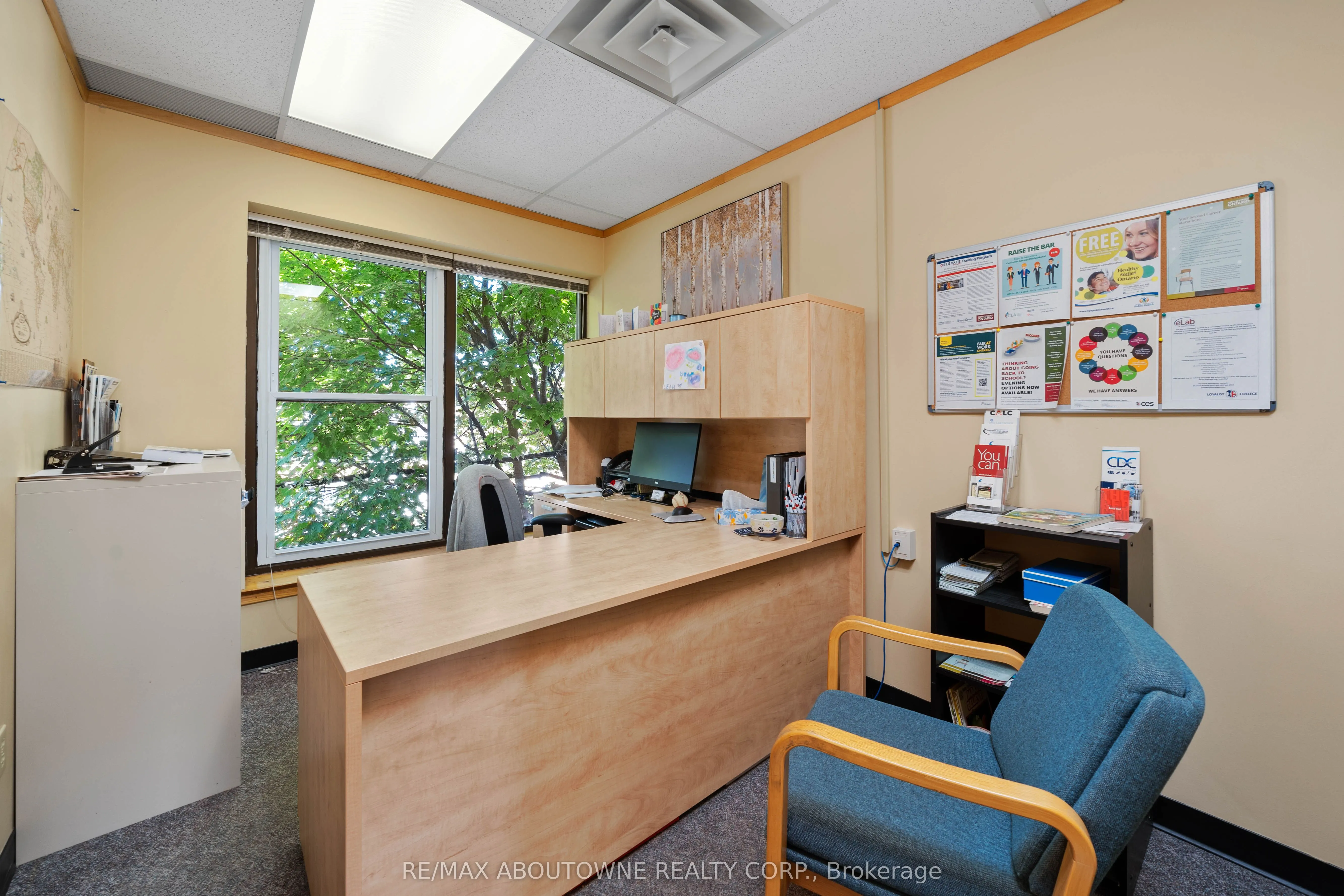 54 Dundas Street E #2