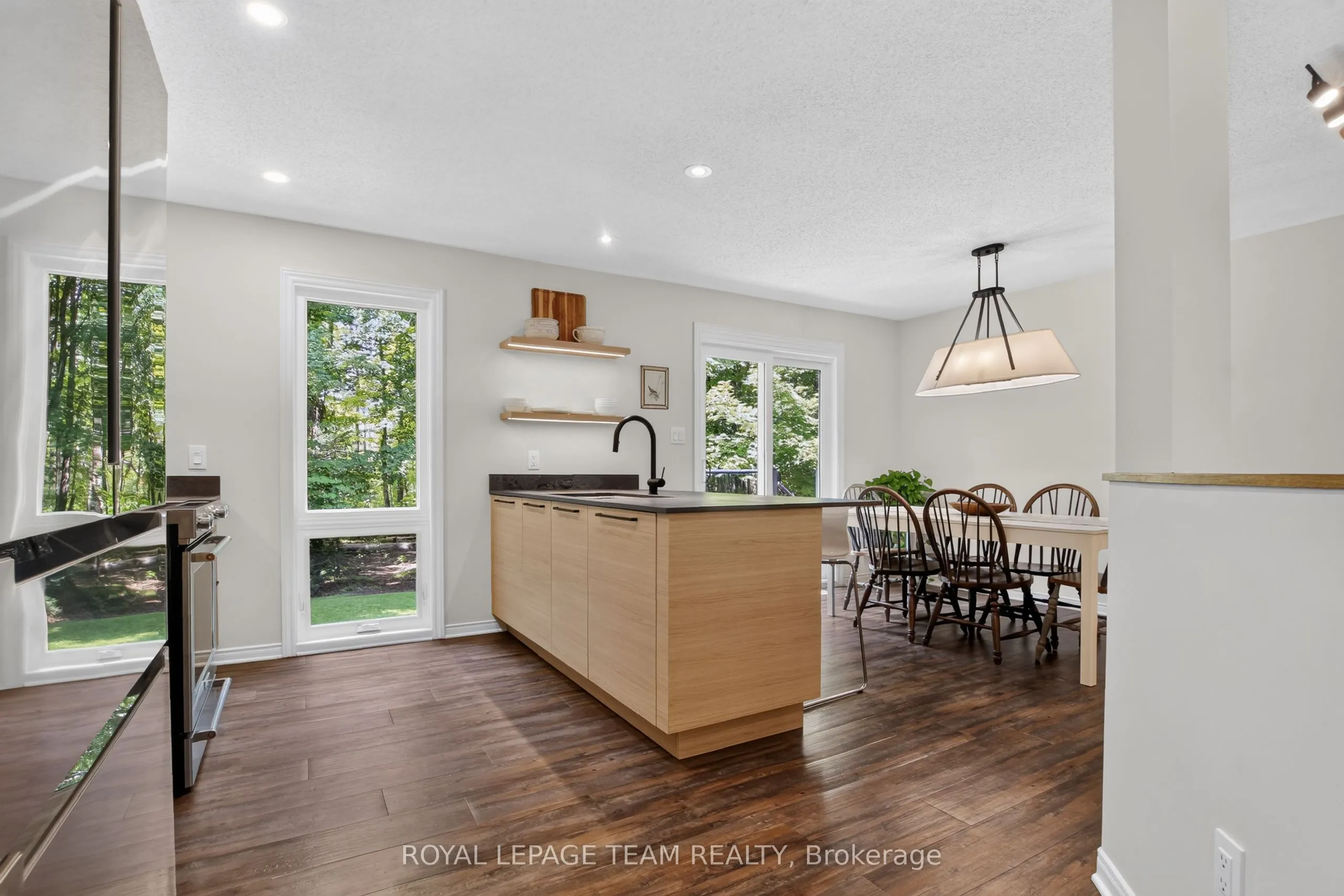 126 MOCKINGBIRD Lane