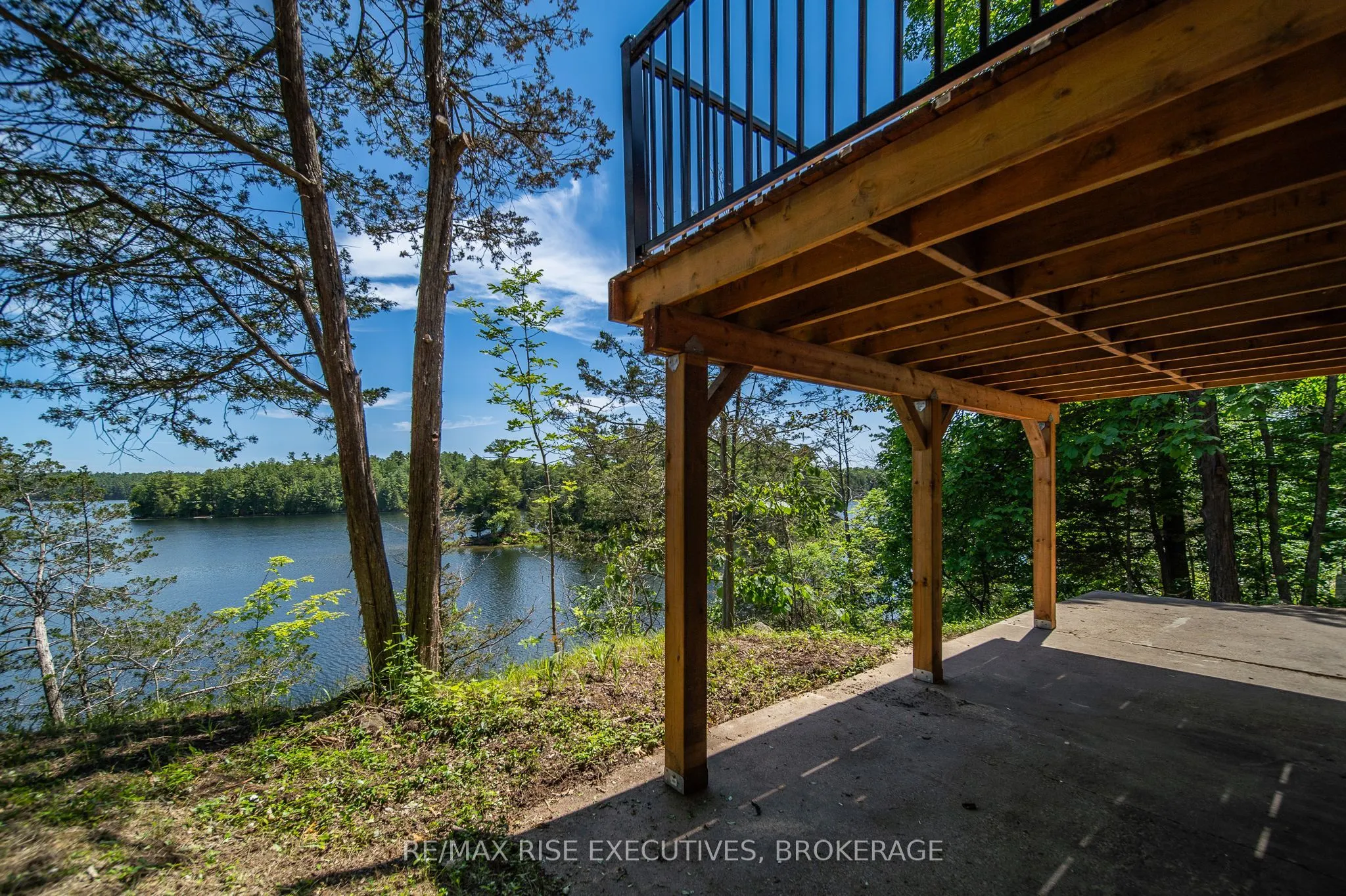 1040 Buckhorn Lane