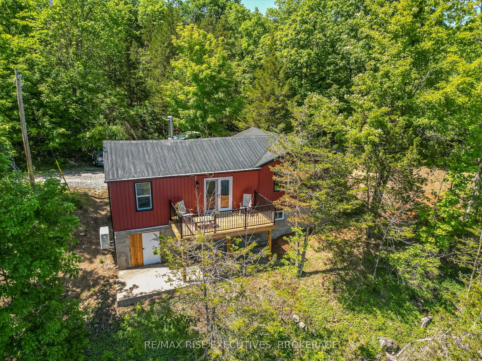 1040 Buckhorn Lane