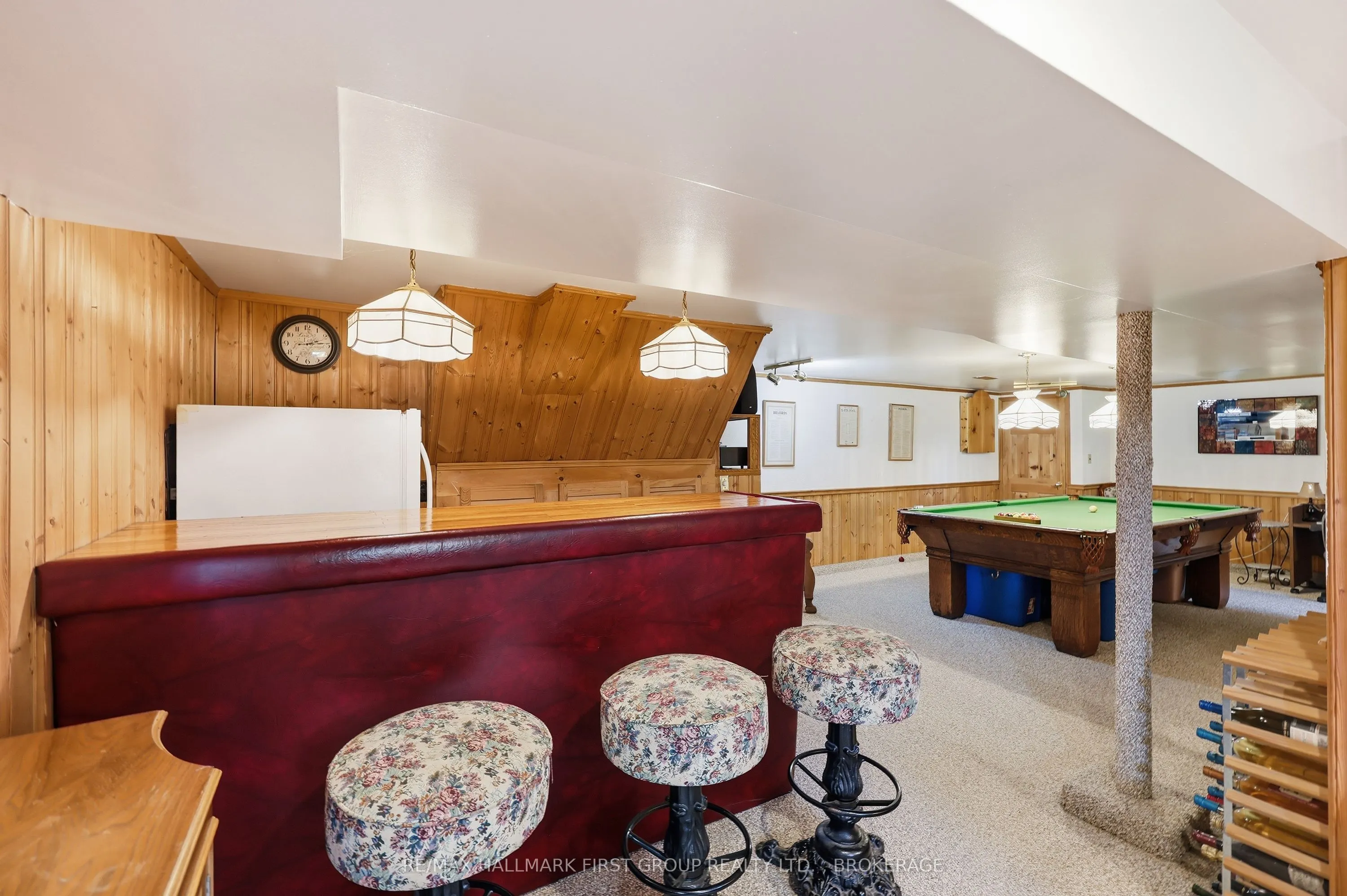 1449 Avondale Crescent