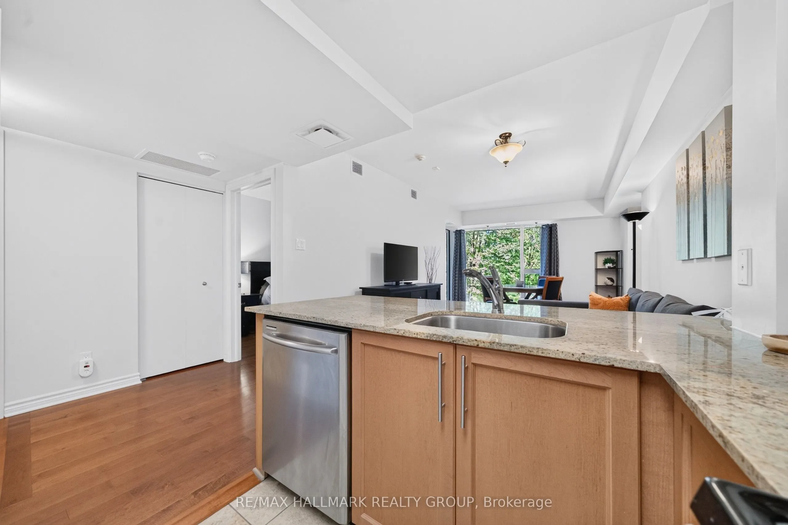 250 Lett Street #320