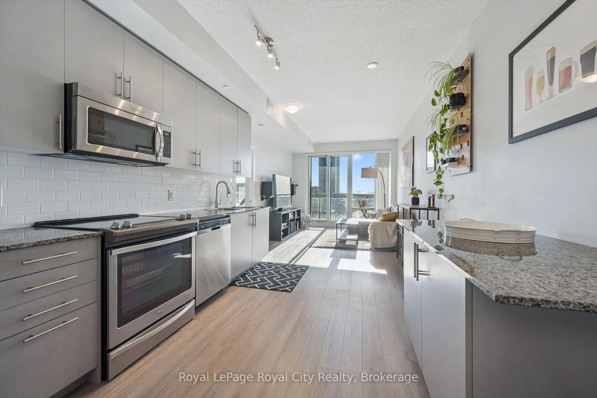 85 Duke Street W #1204
