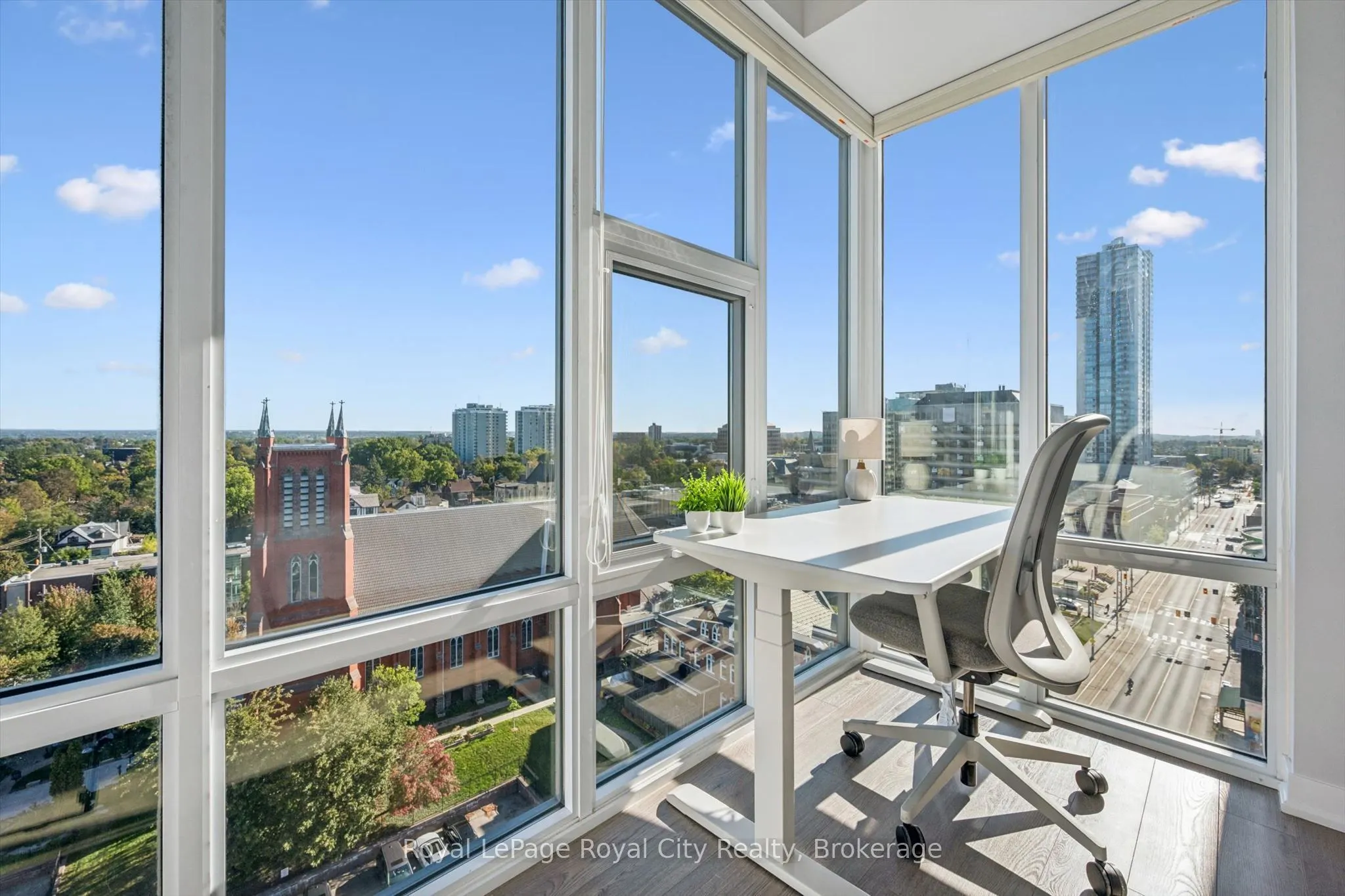 85 Duke Street W #1204