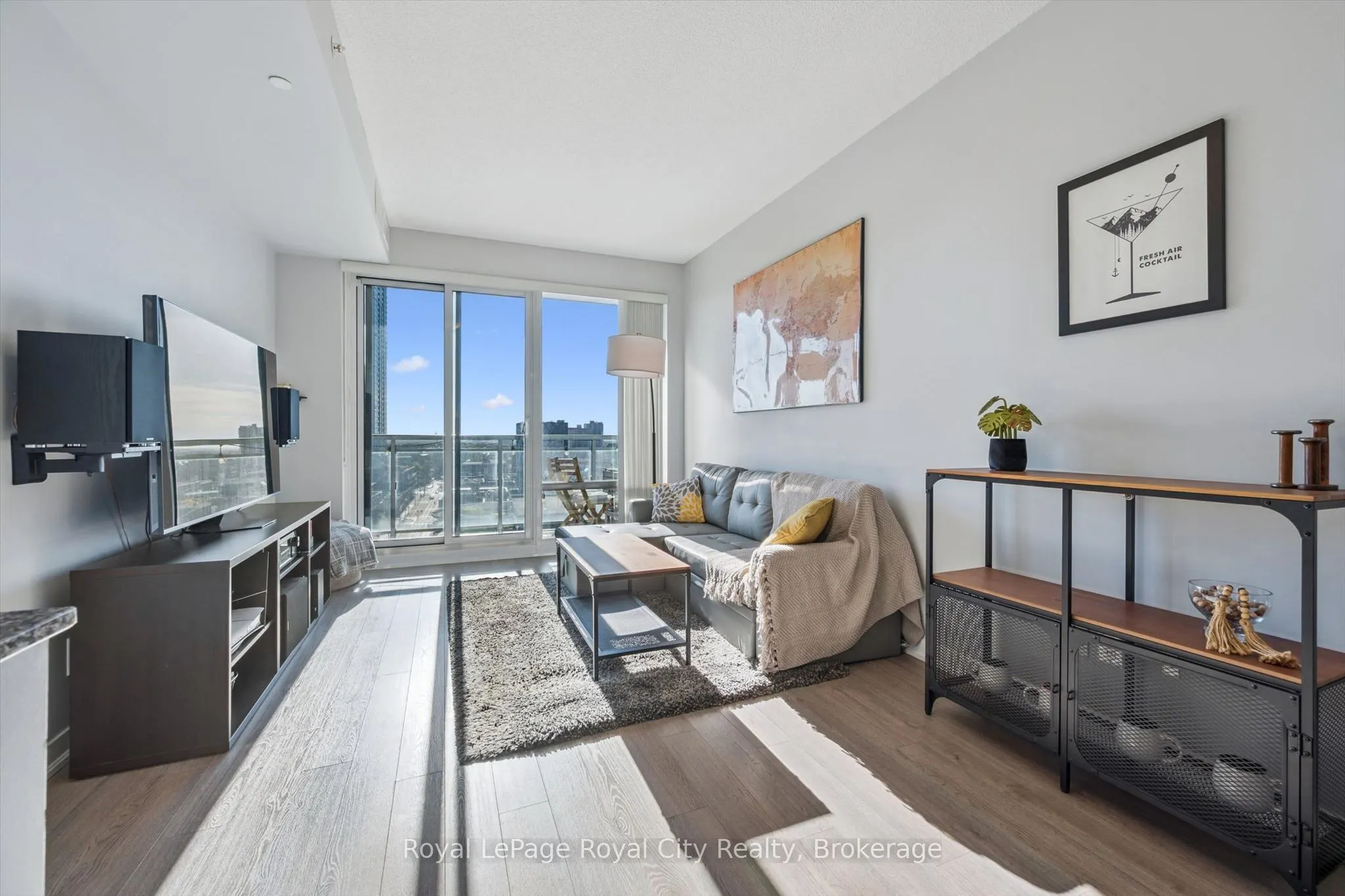 85 Duke Street W #1204