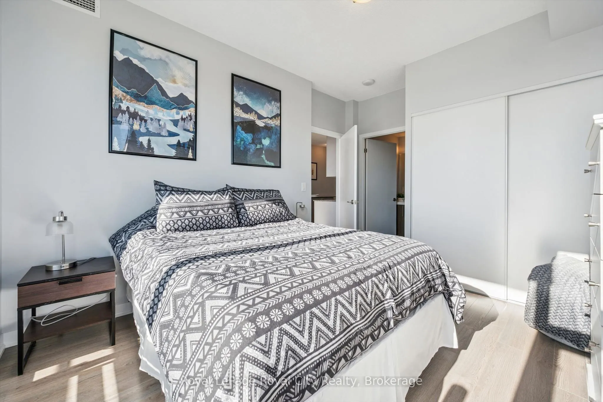 85 Duke Street W #1204