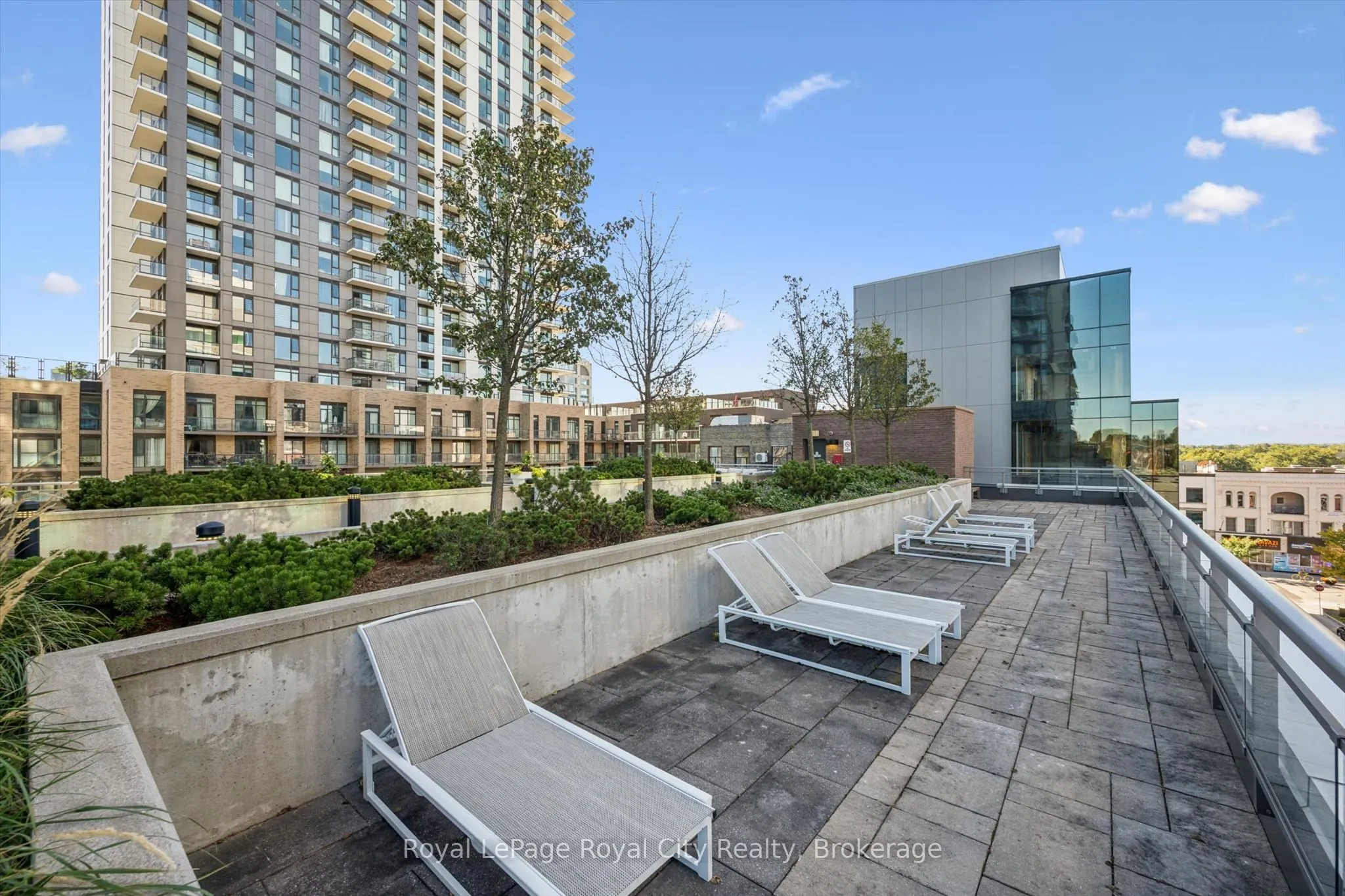 85 Duke Street W #1204