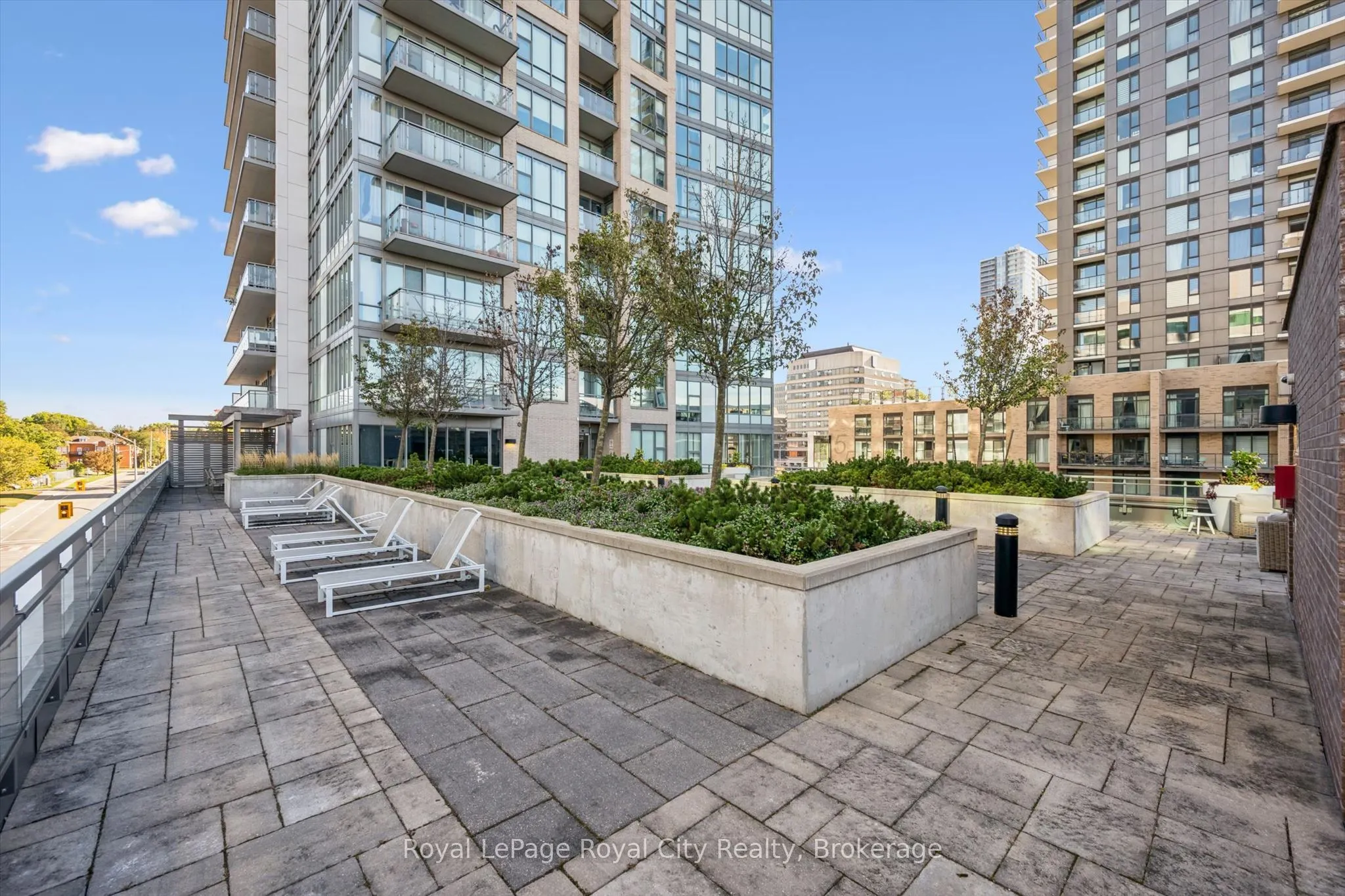85 Duke Street W #1204