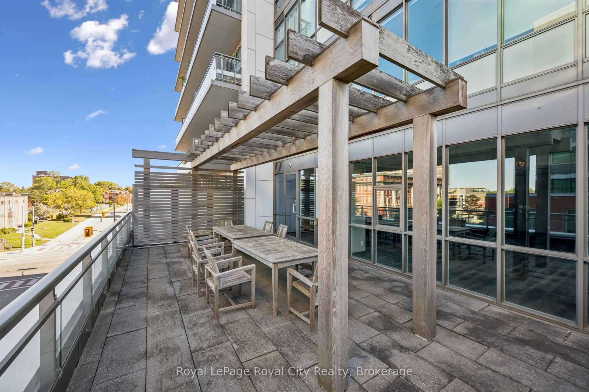 85 Duke Street W #1204