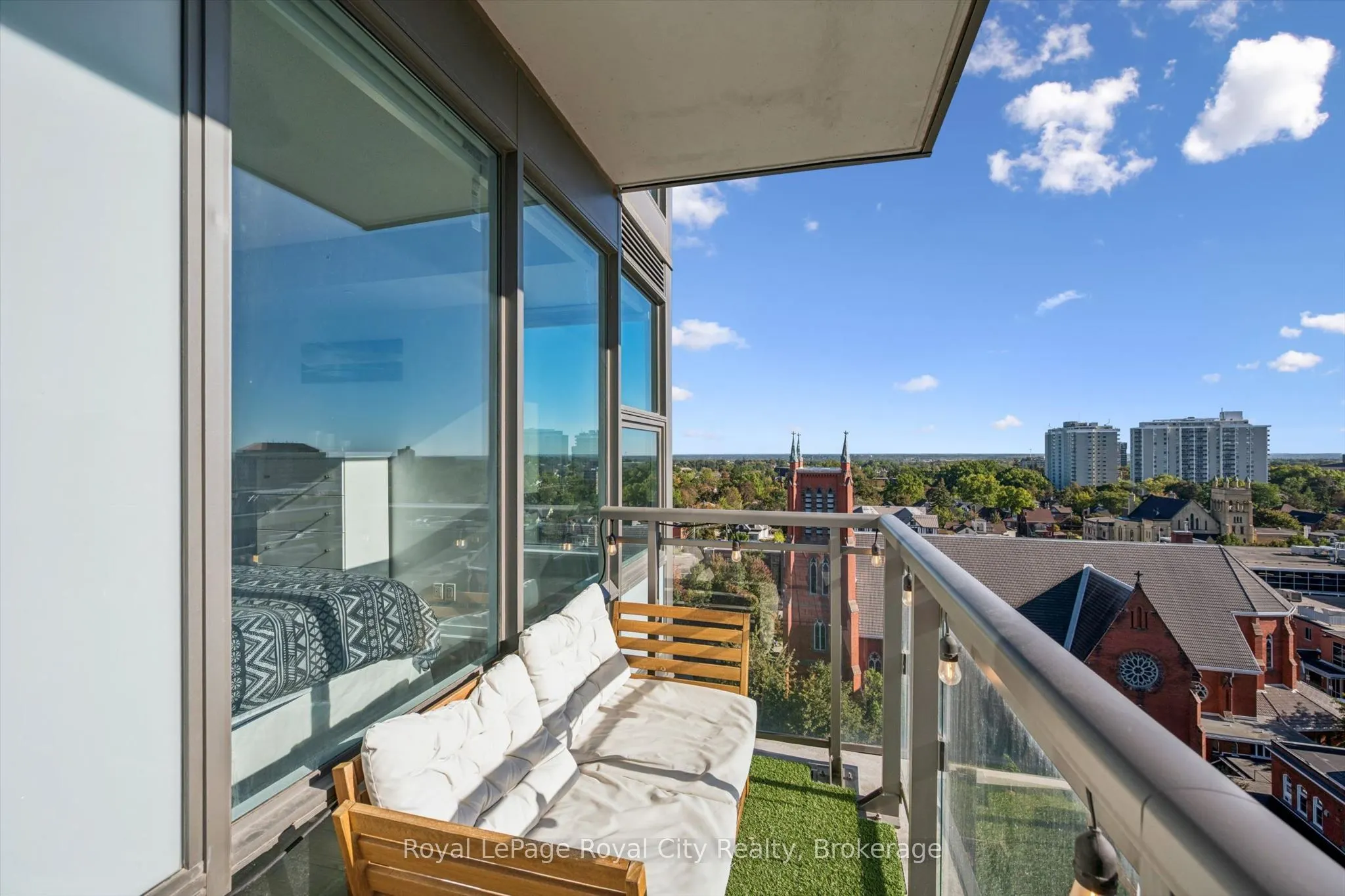 85 Duke Street W #1204