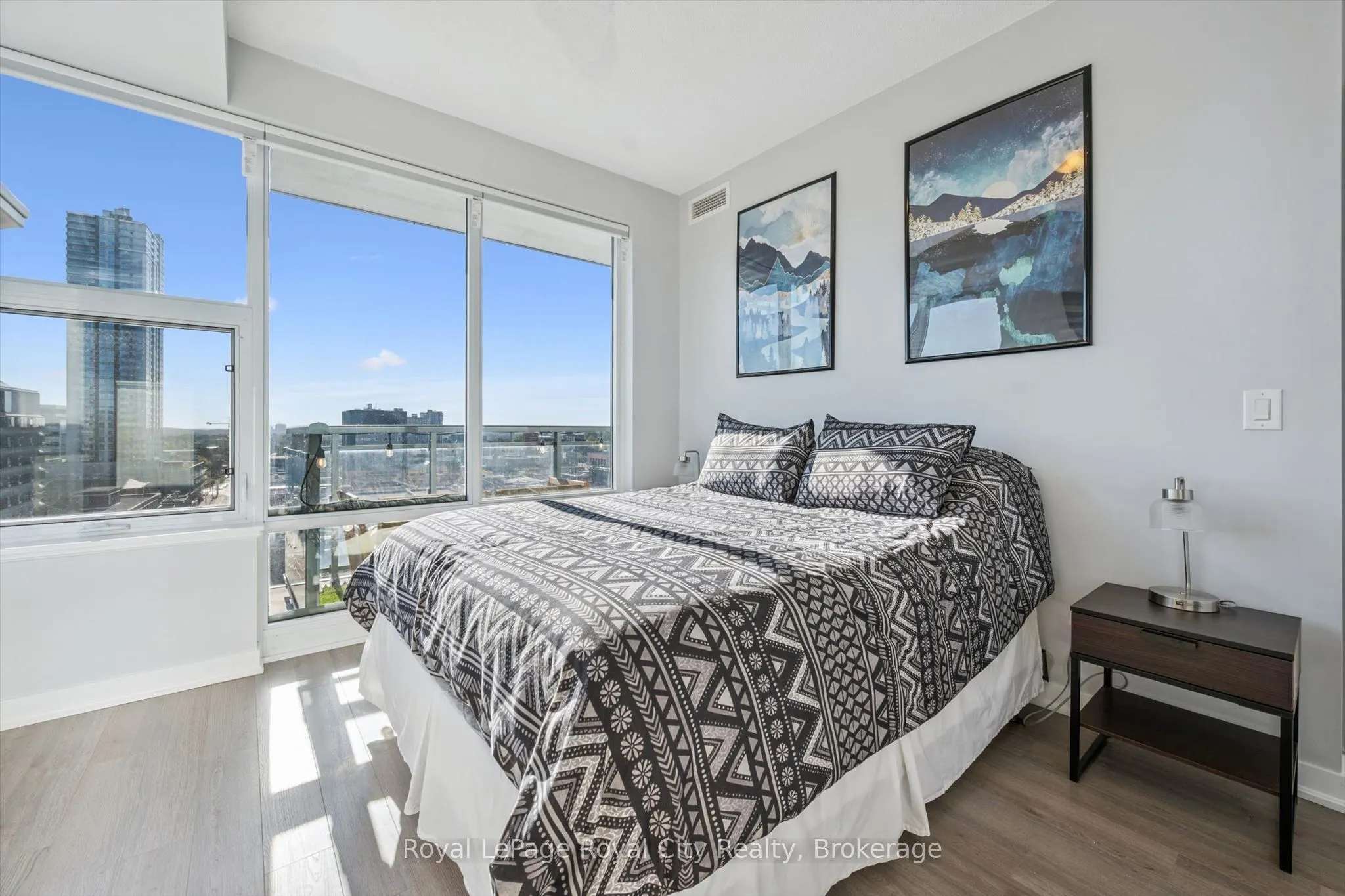 85 Duke Street W #1204