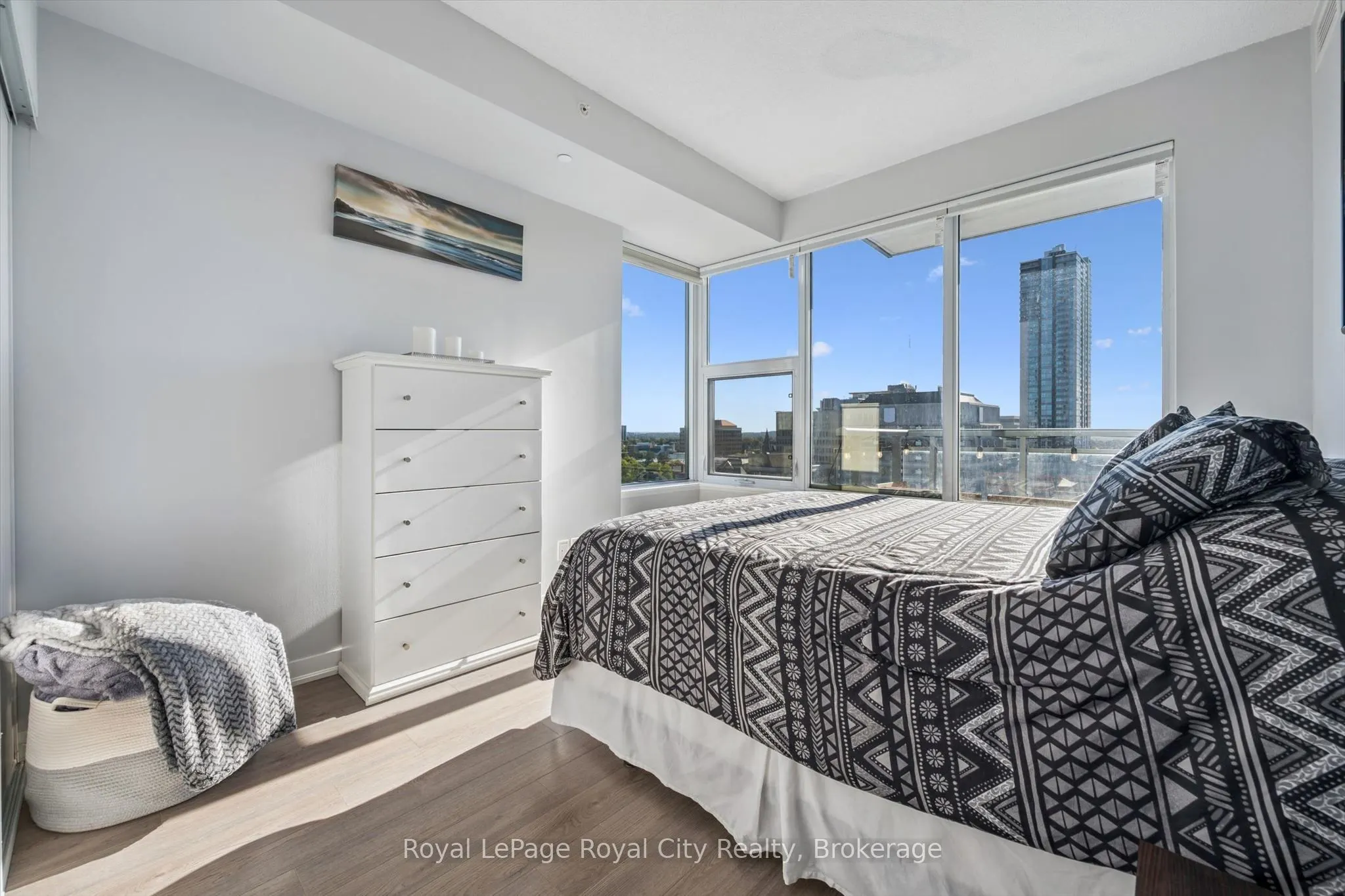 85 Duke Street W #1204