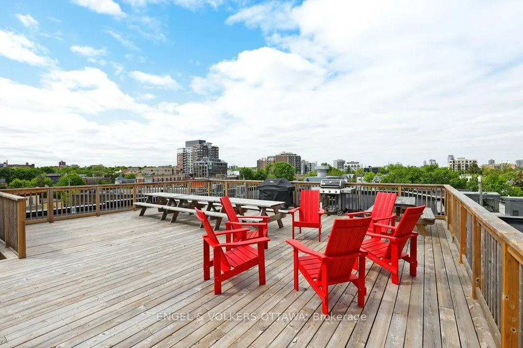101 Pinhey Street #104