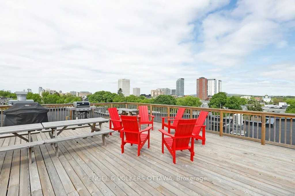 101 Pinhey Street #104