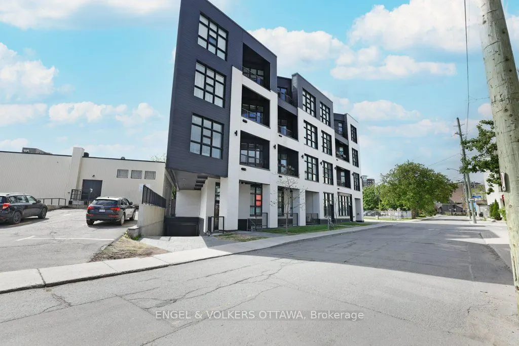 101 Pinhey Street #104
