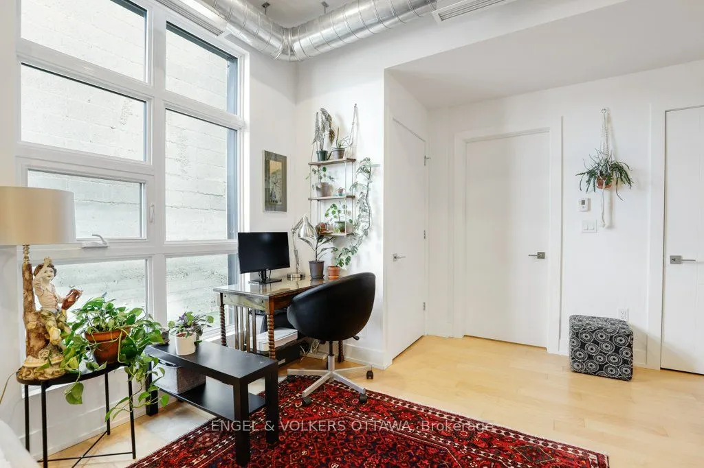 101 Pinhey Street #104