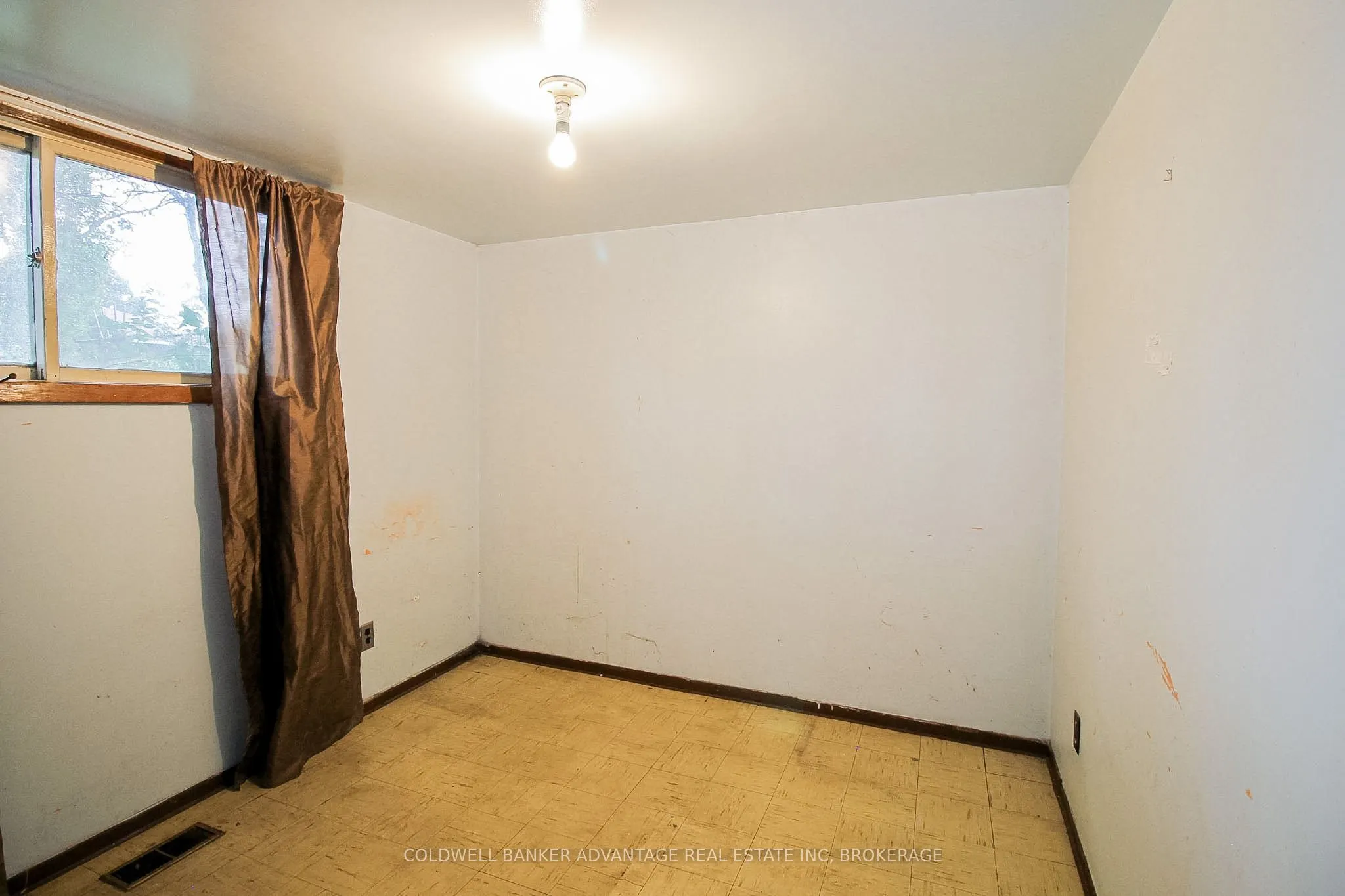27 Hughes Avenue