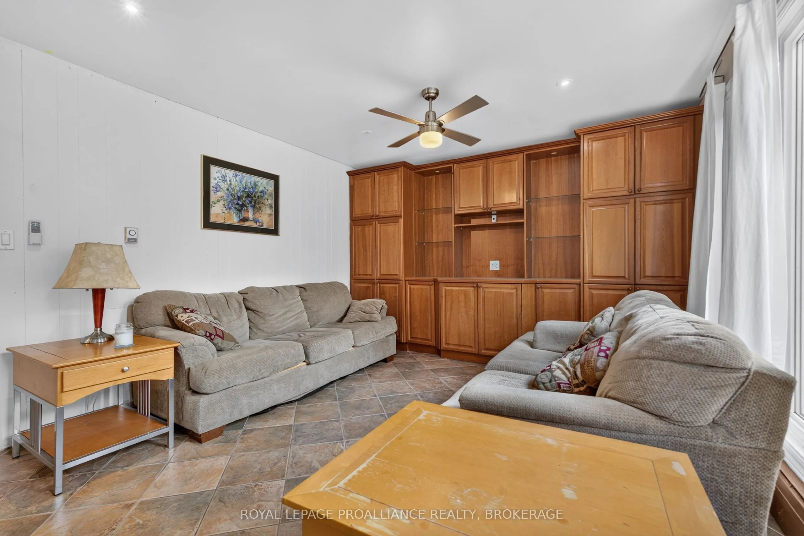 130 MACDONNELL Street