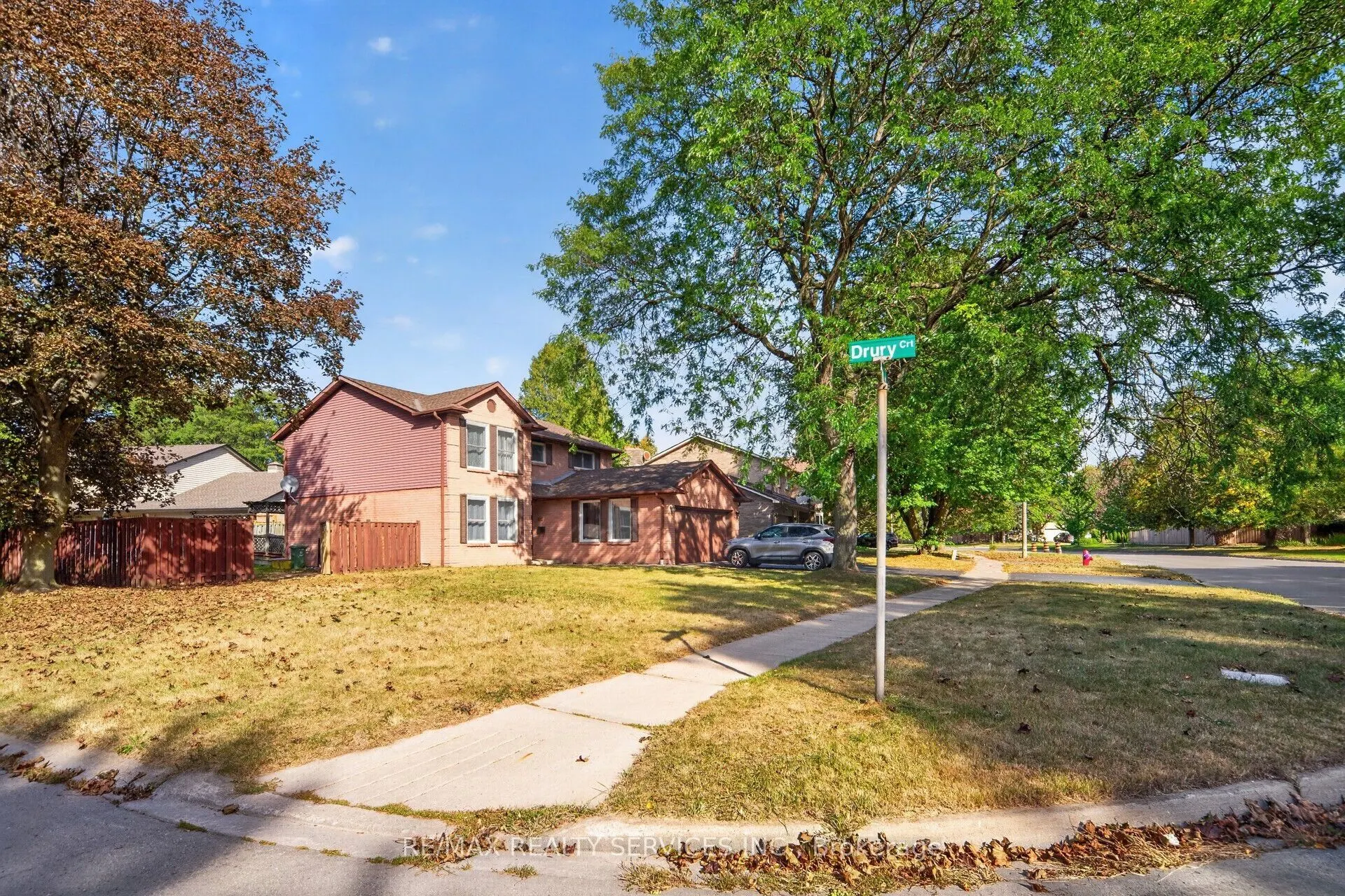115 Amberly Boulevard