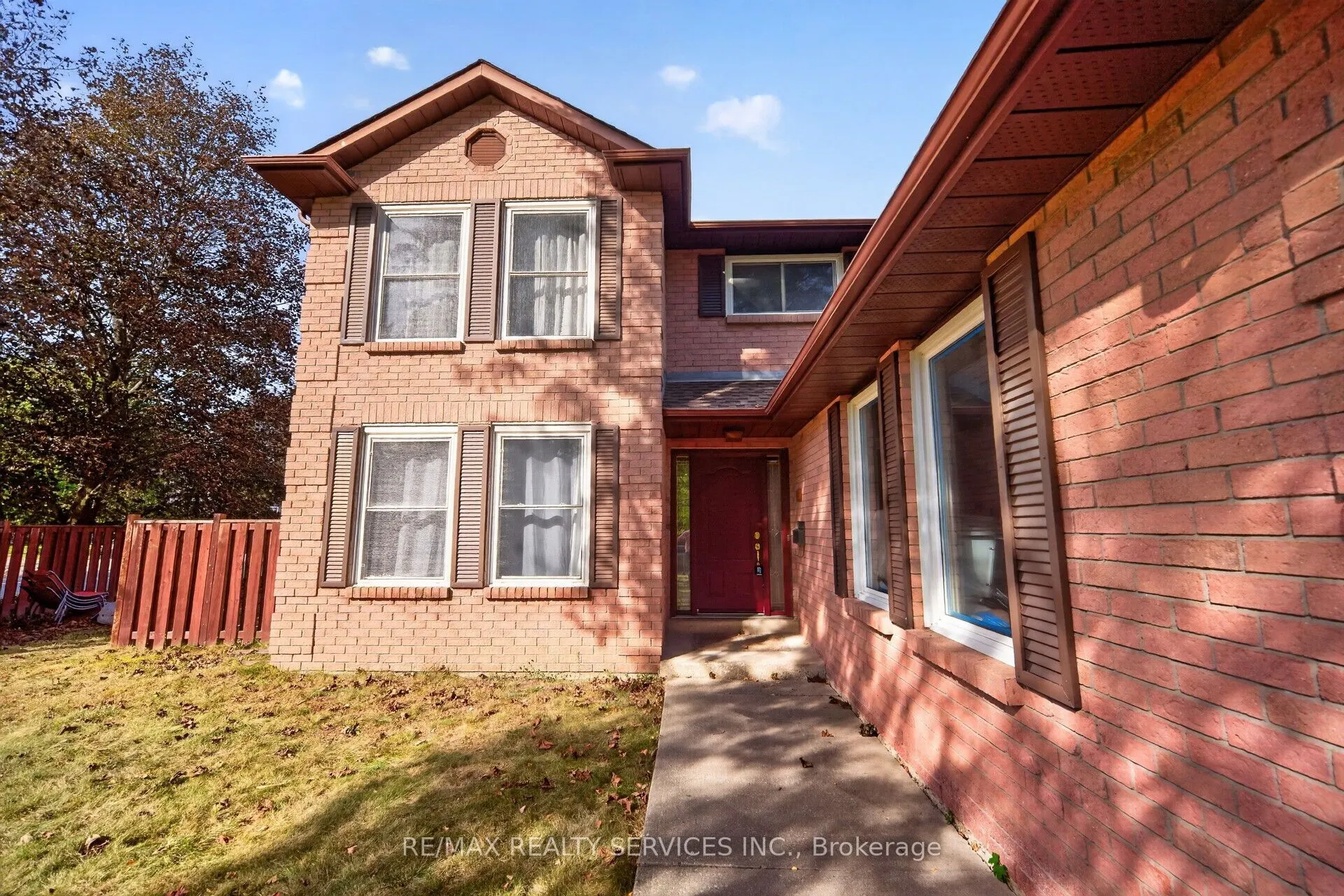 115 Amberly Boulevard