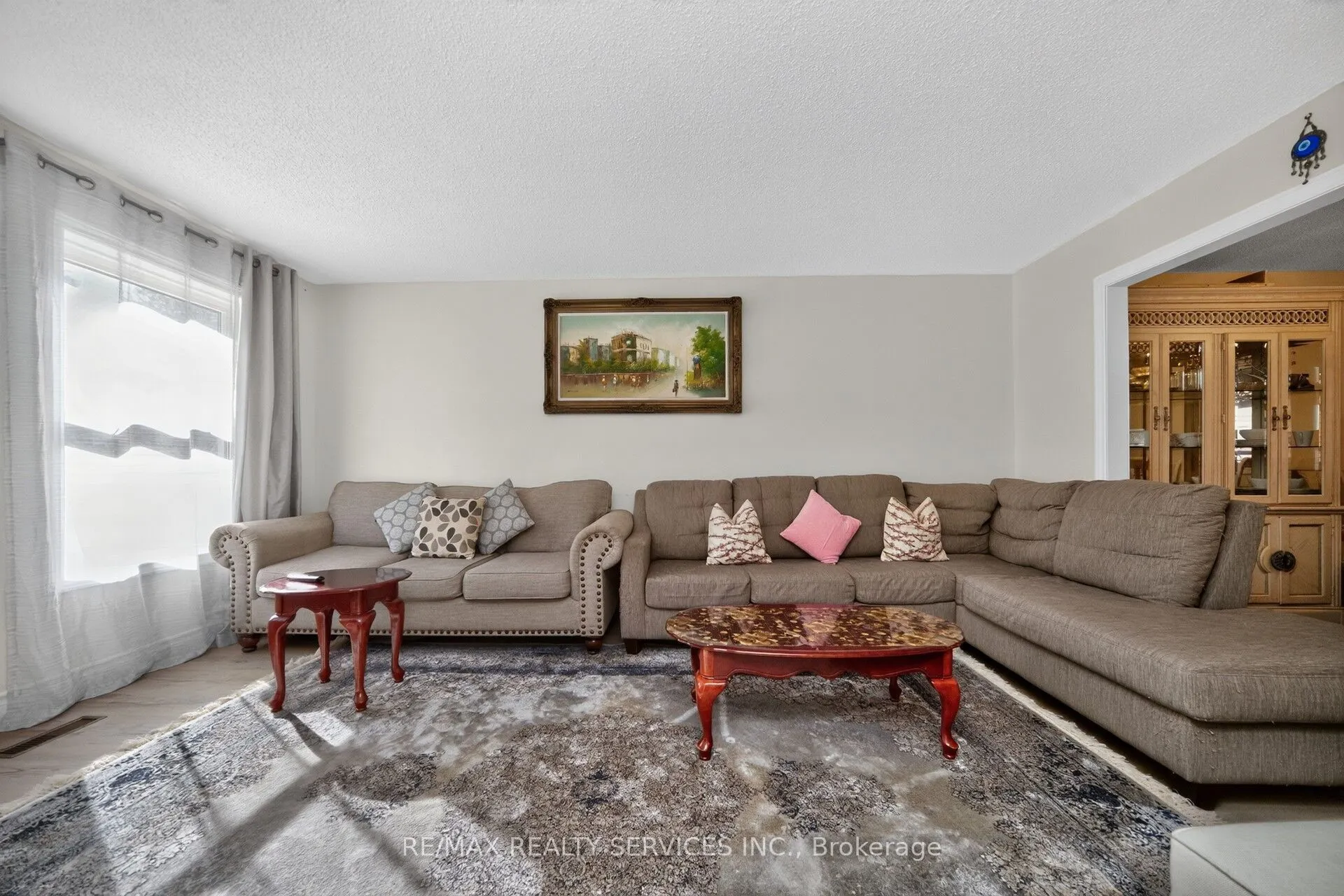 115 Amberly Boulevard
