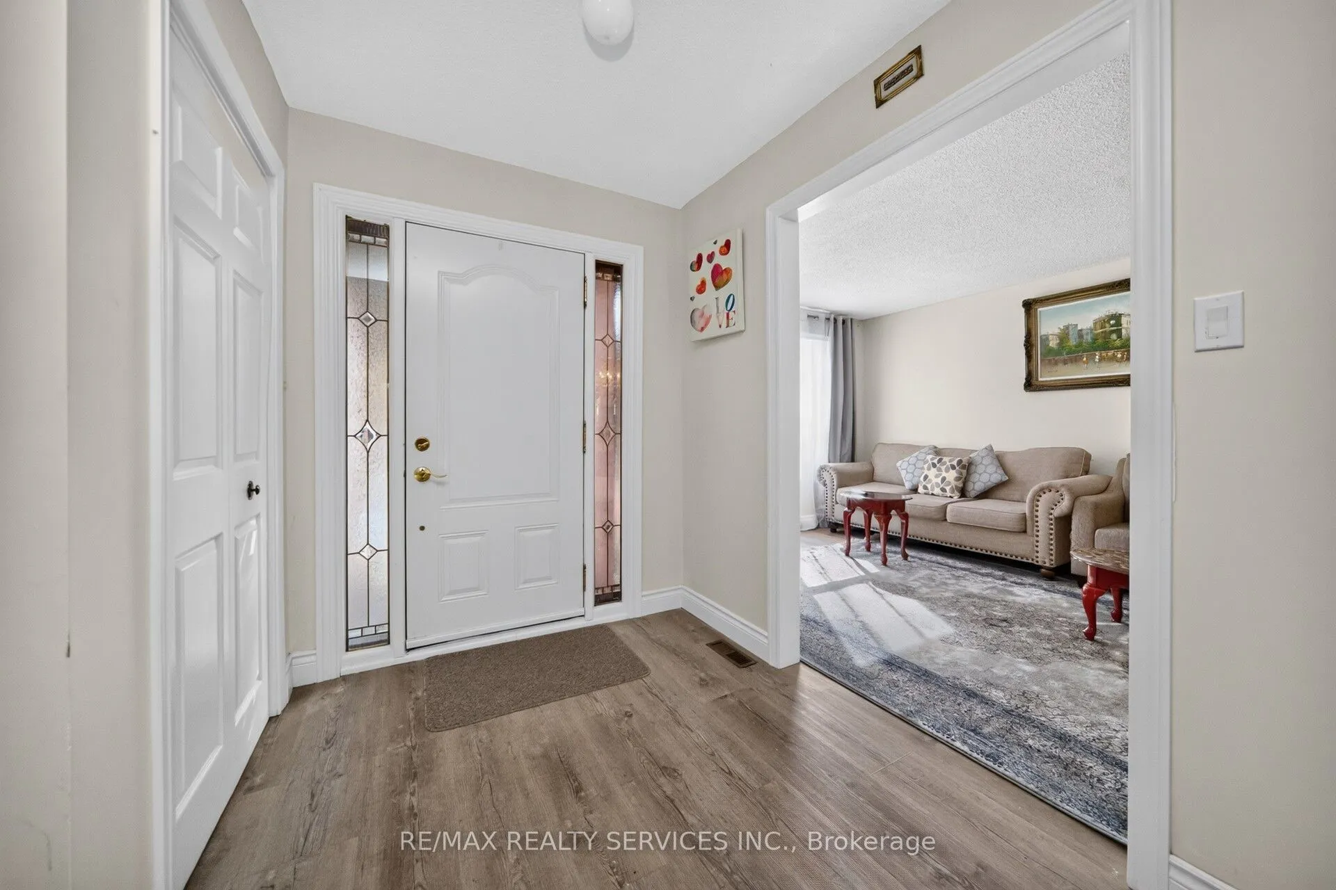 115 Amberly Boulevard