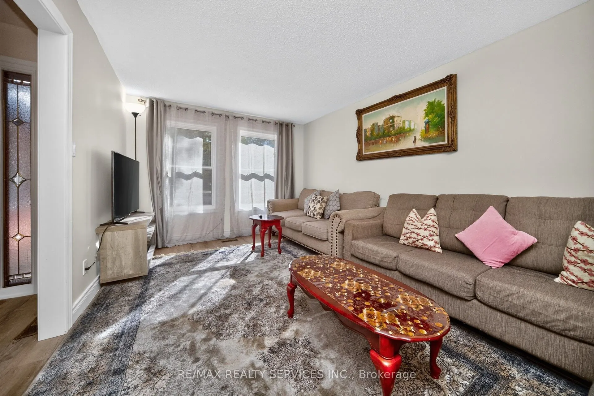 115 Amberly Boulevard