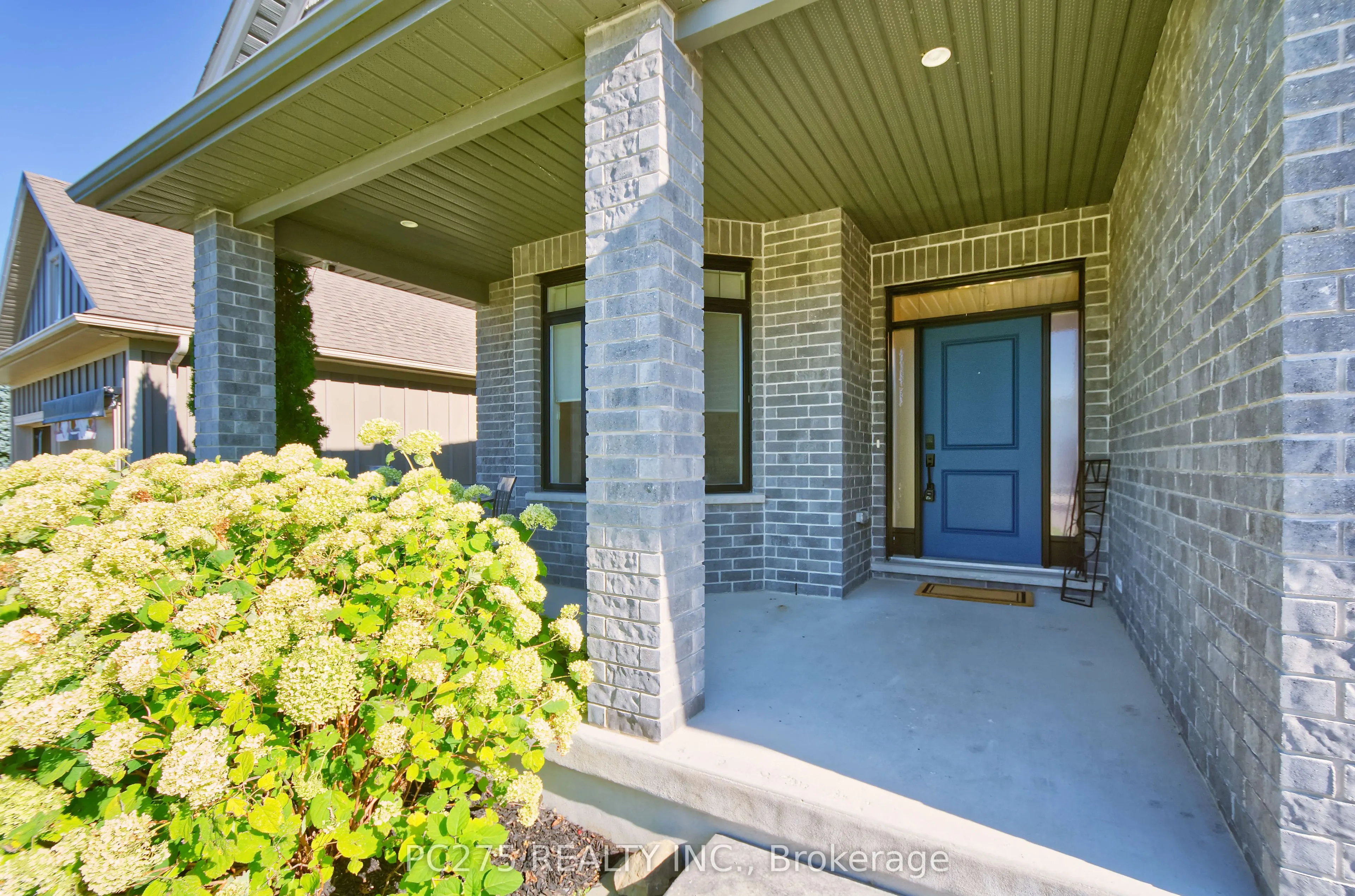 16 Peregrine Avenue