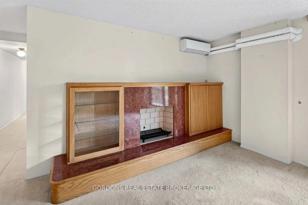 120 Barrett Court #201
